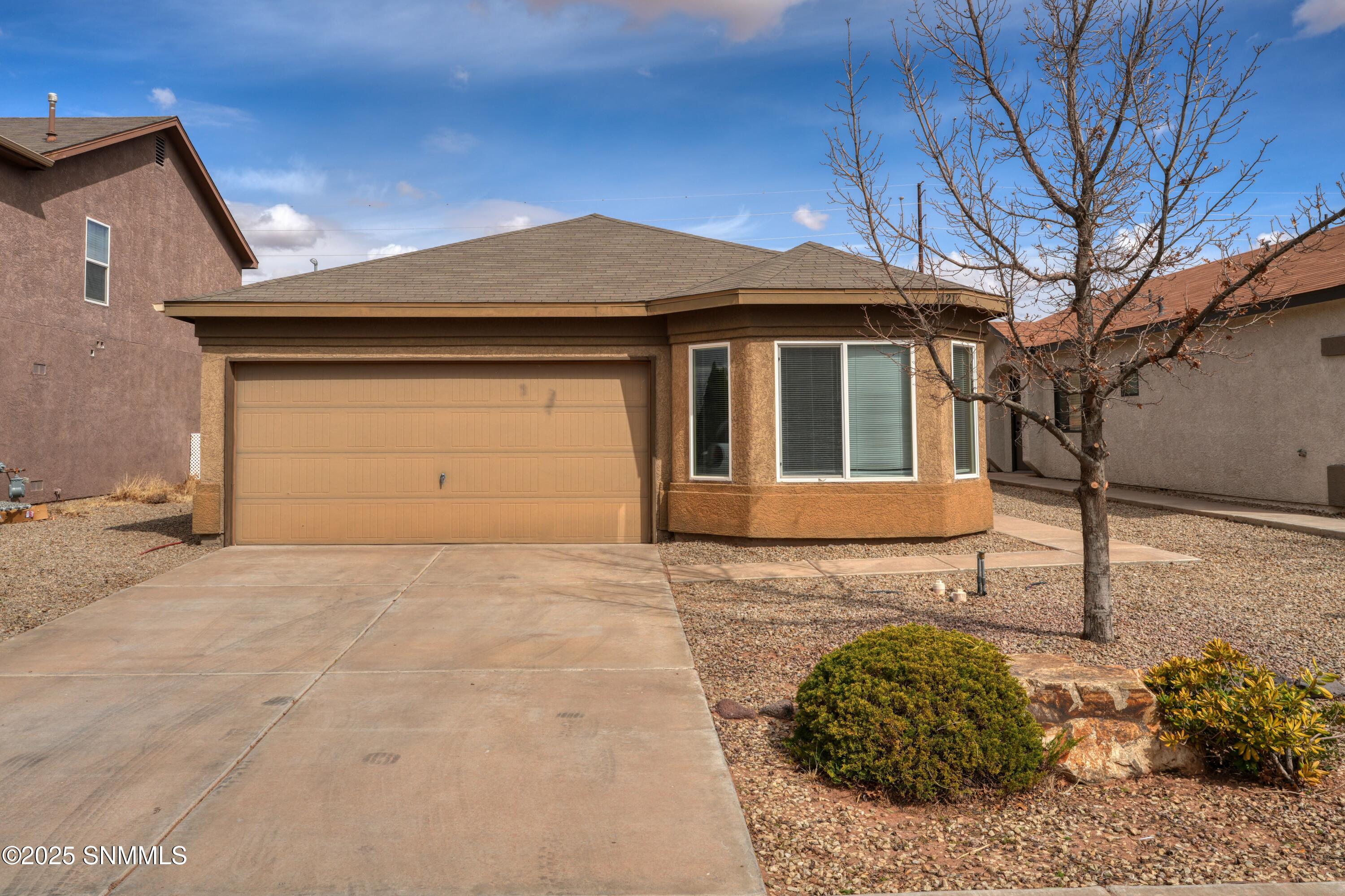 5121 Kensington Way Property Photo