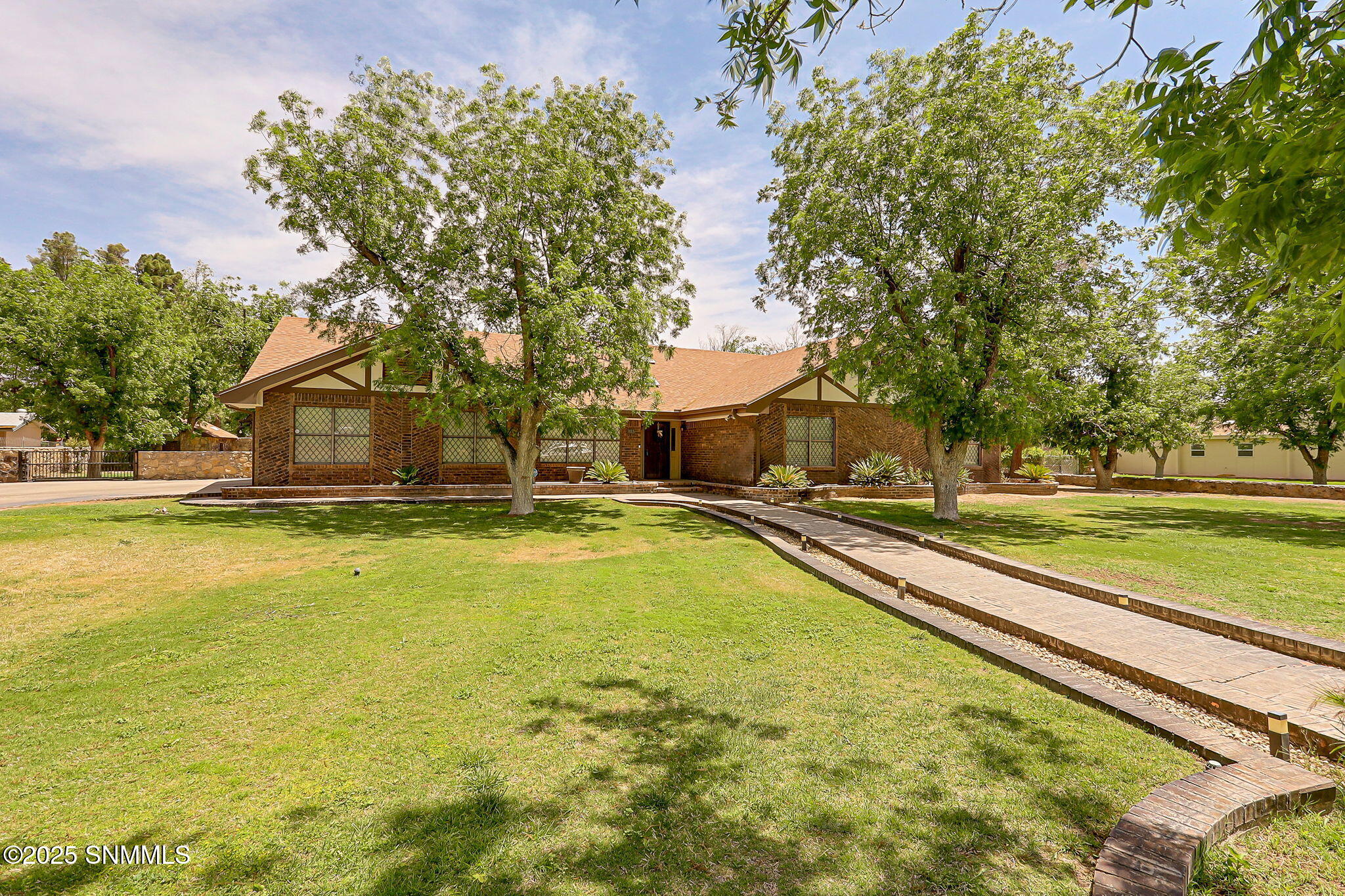 3015 Mimosa Lane Property Photo 4