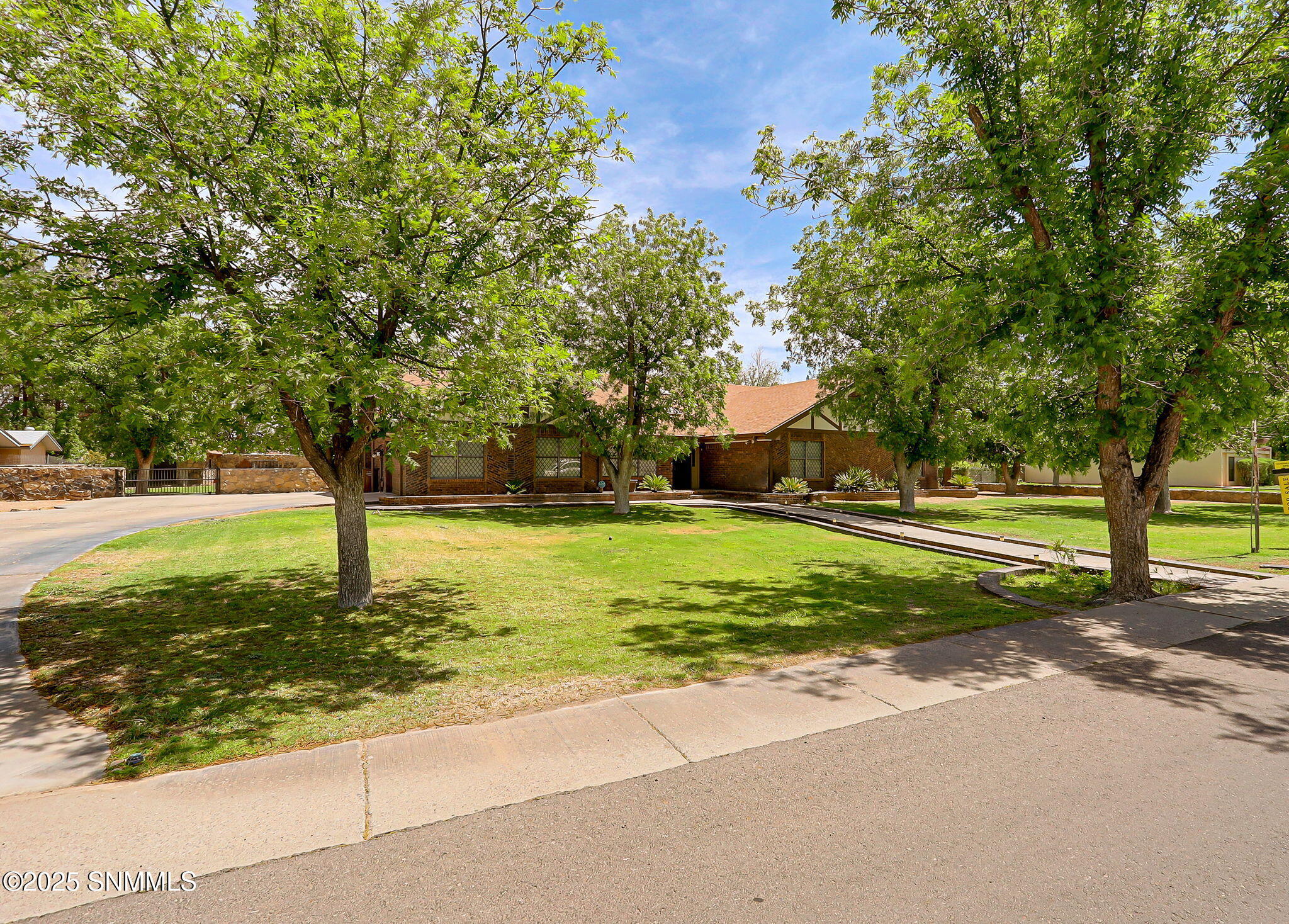 3015 Mimosa Lane Property Photo 6