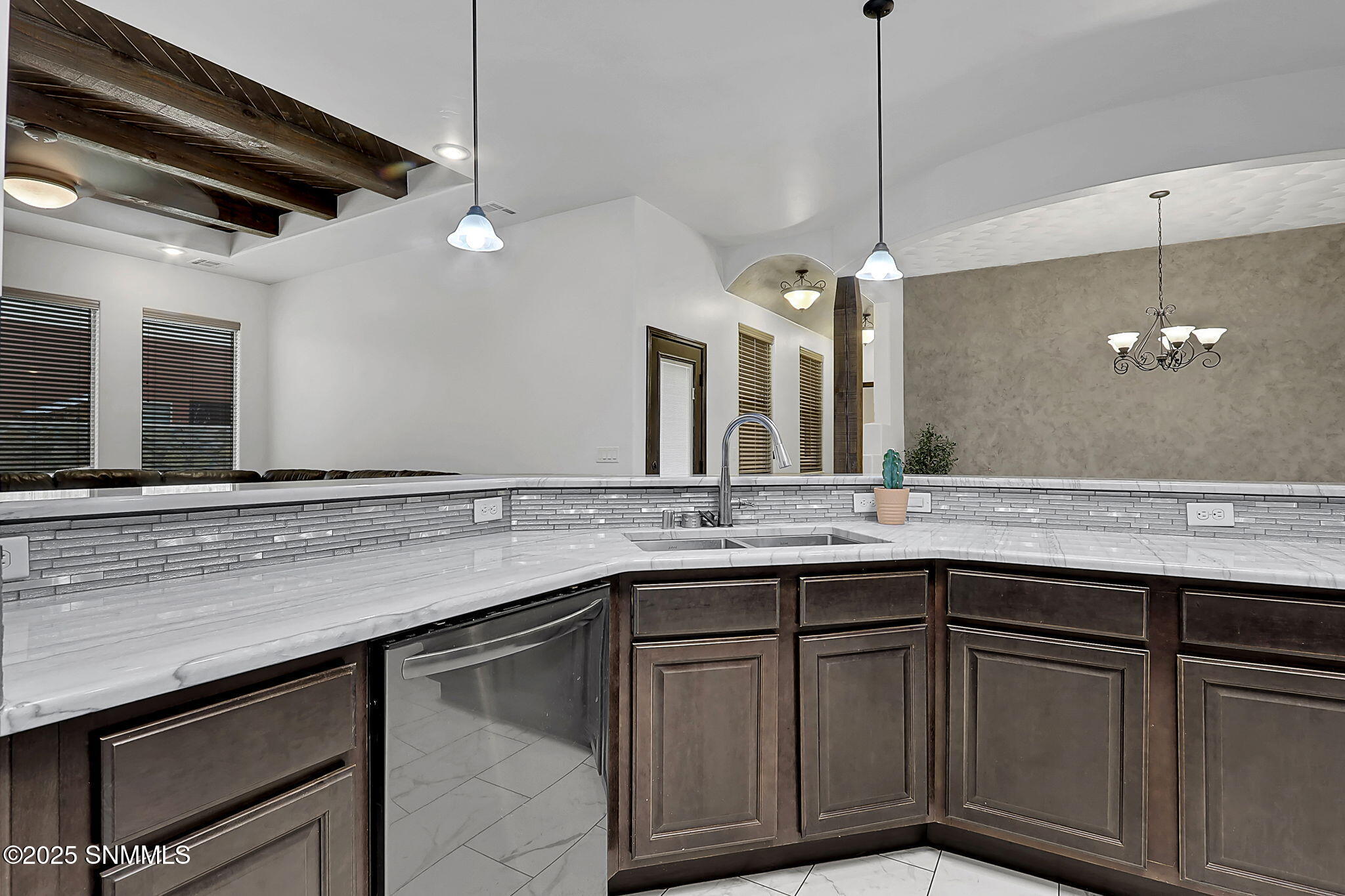 6097 Arosa Street Property Photo 13