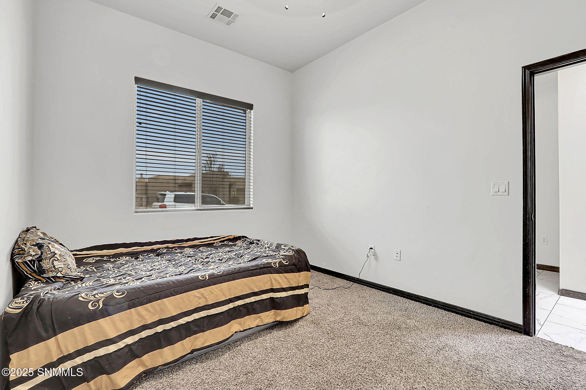 6097 Arosa Street Property Photo 32