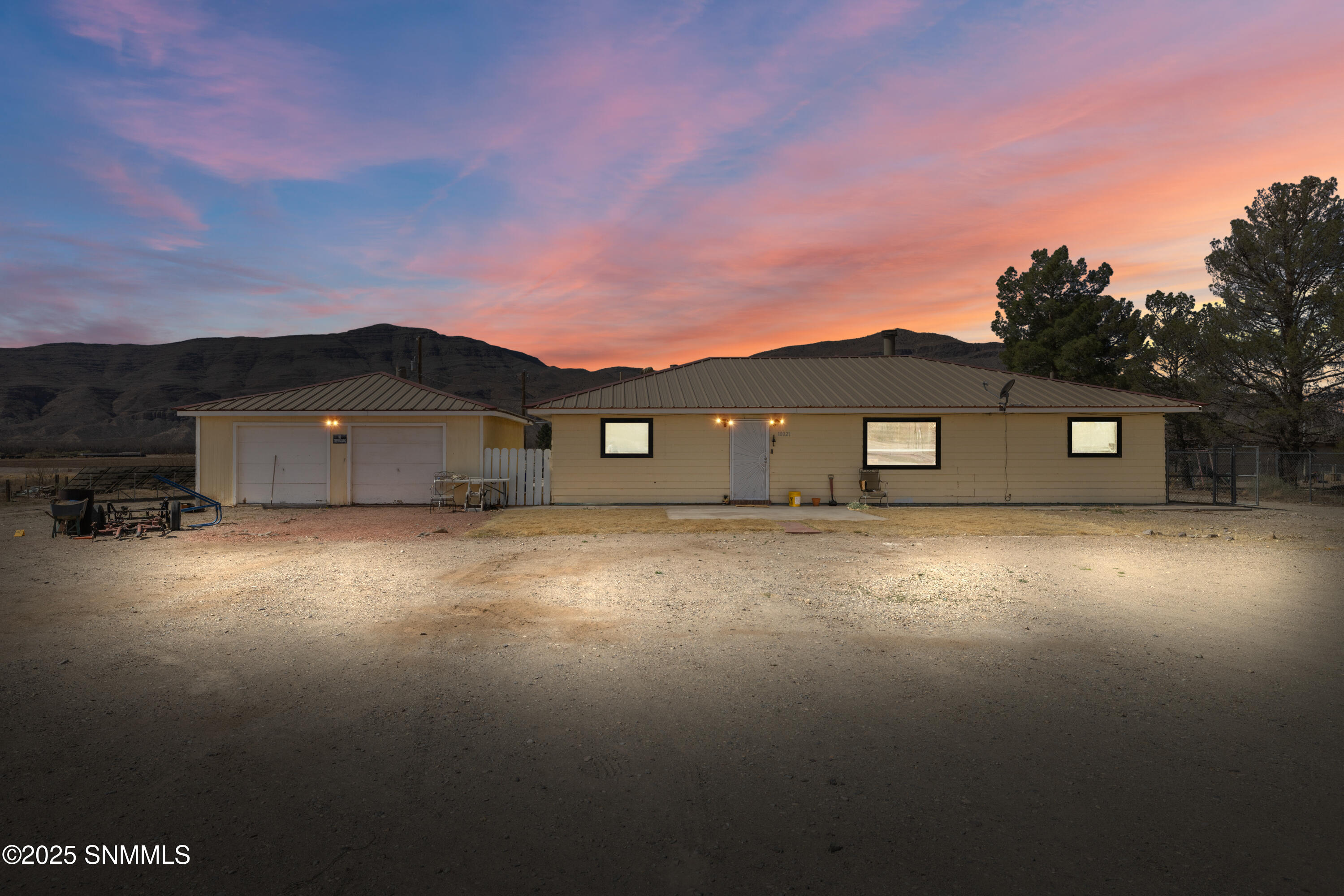10021 Embarcadero Road Property Photo 2