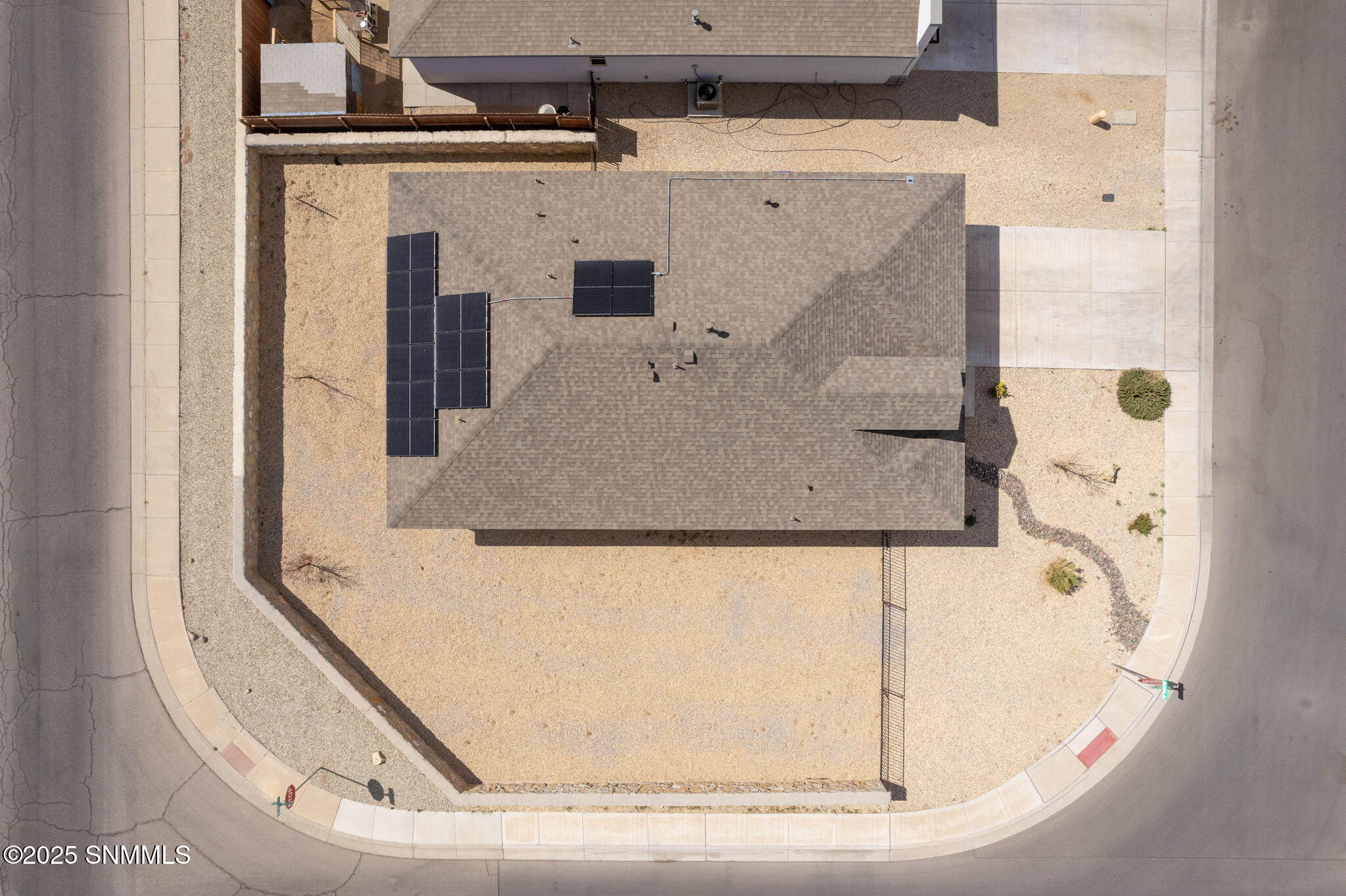 2901 Ysleta Court Property Photo 4