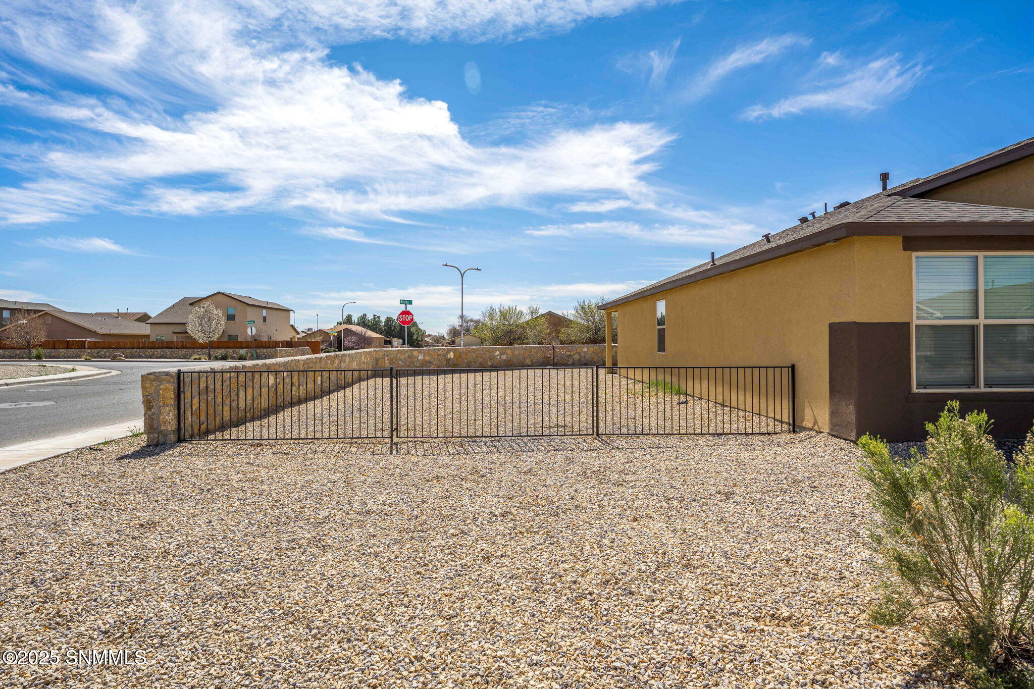 2901 Ysleta Court Property Photo 6