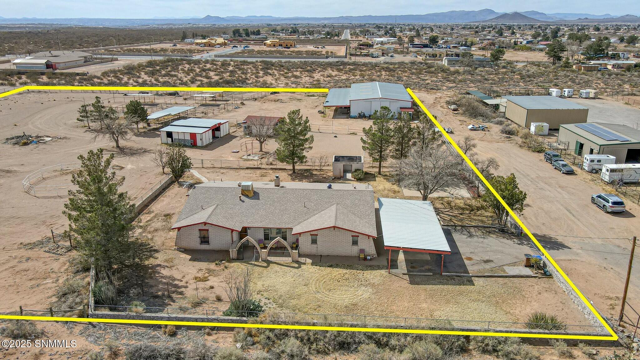 Hacienda Acres Real Estate Listings Main Image