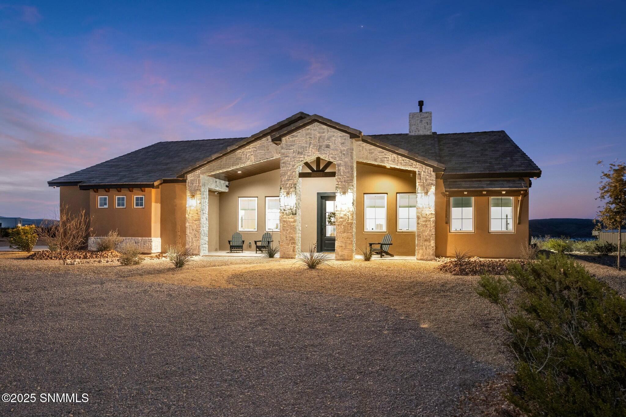 North Valley Estates Real Estate Listings Main Image