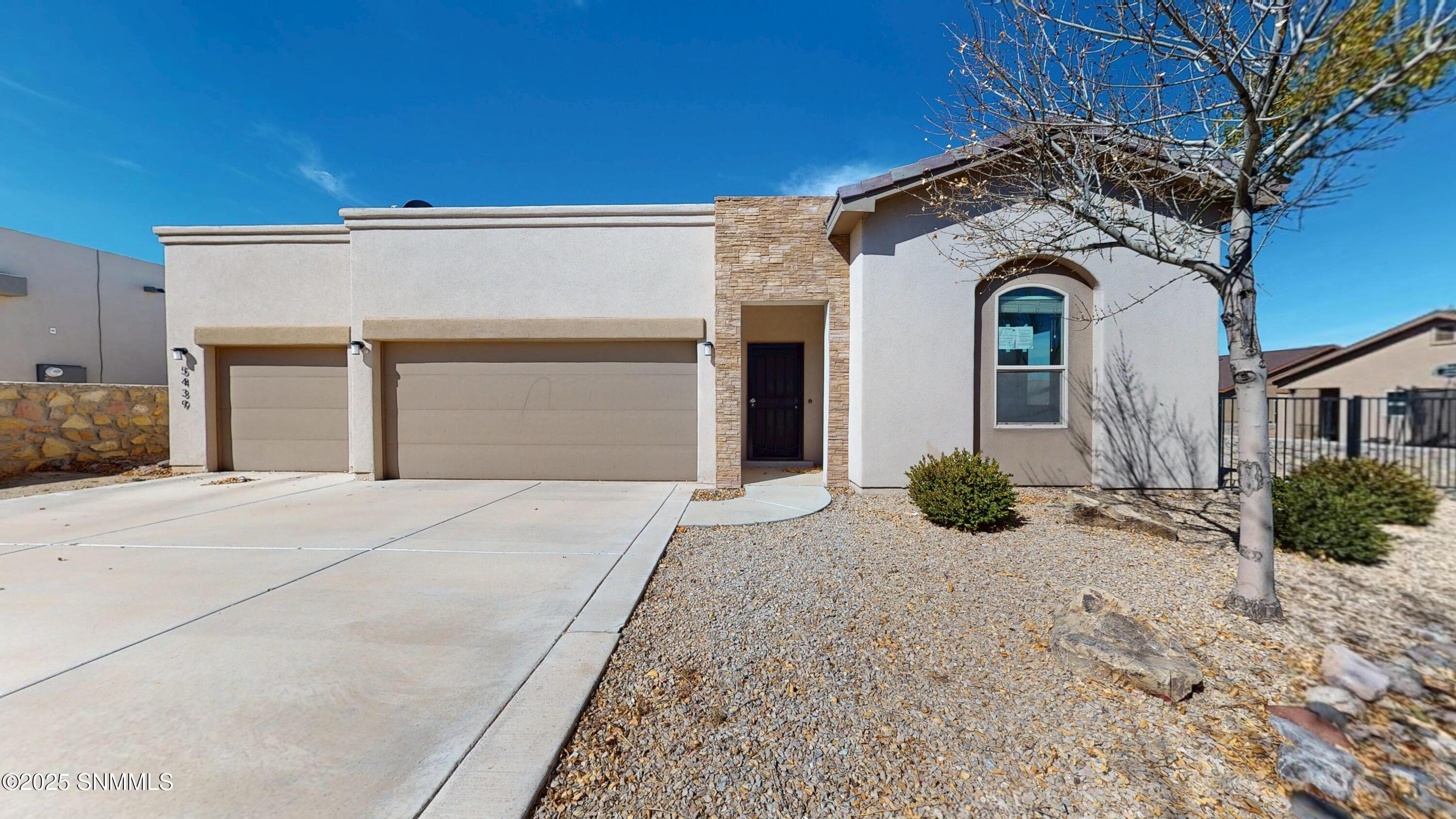5439 Sombra Azul Street Property Photo