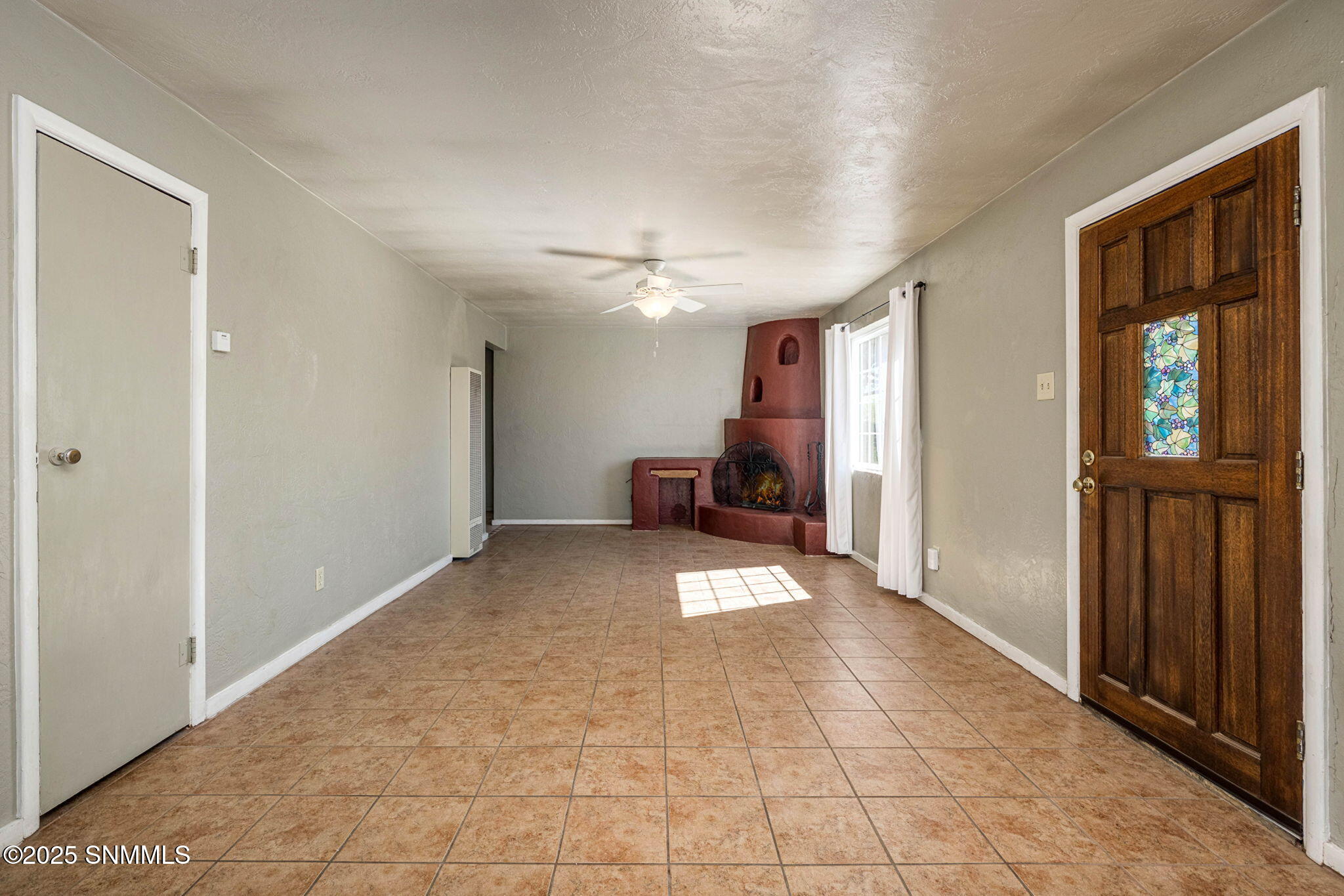1924 La Jolla Avenue Property Photo 6
