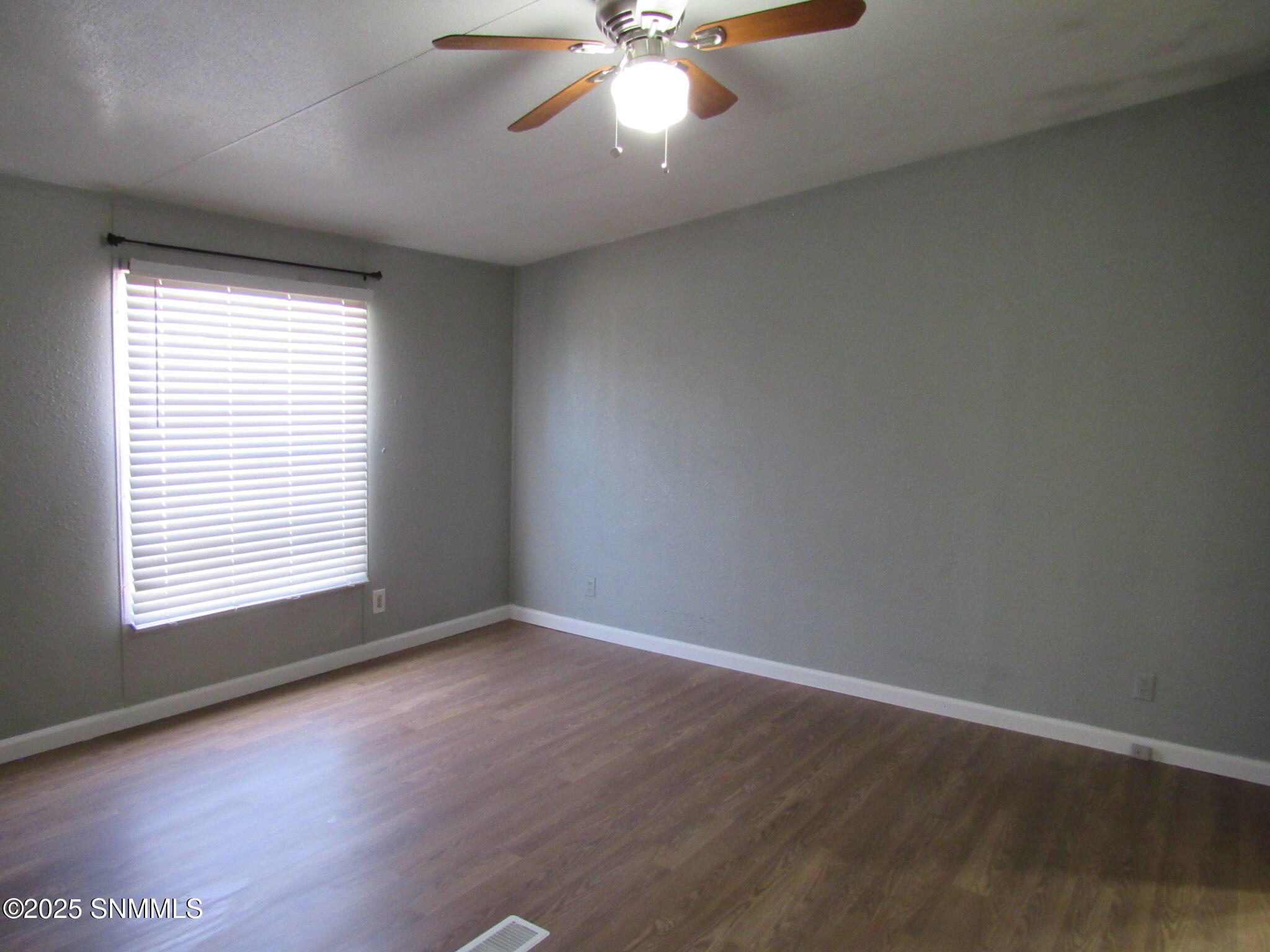 2555 Primavera Street Property Photo 26
