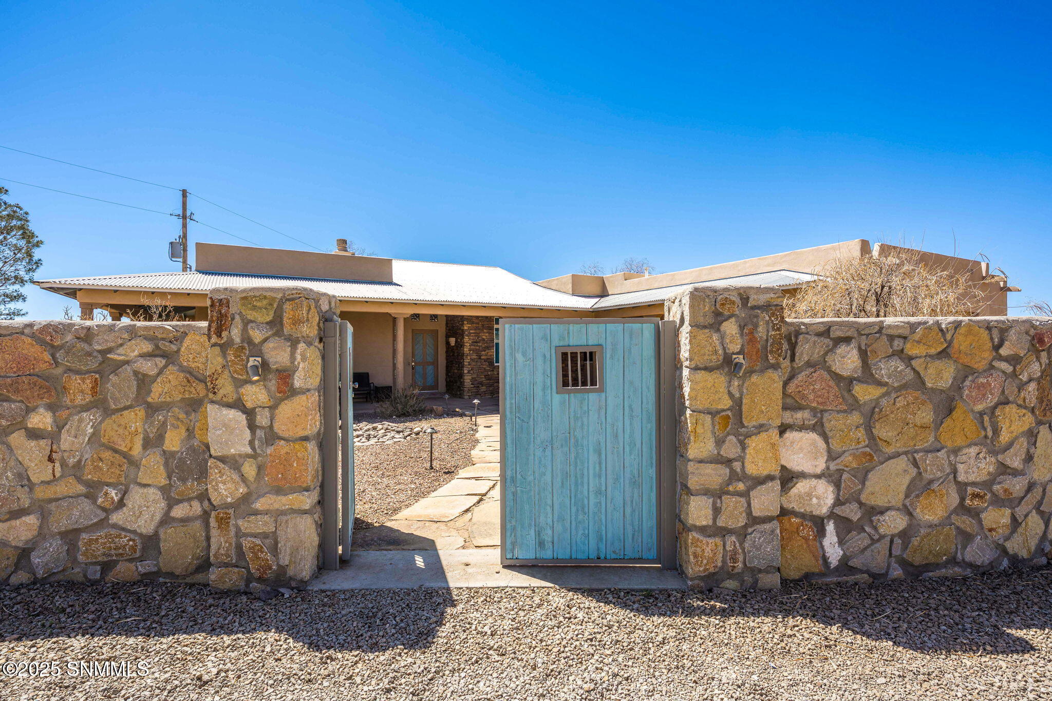 5040 Rock House Road Property Photo 4