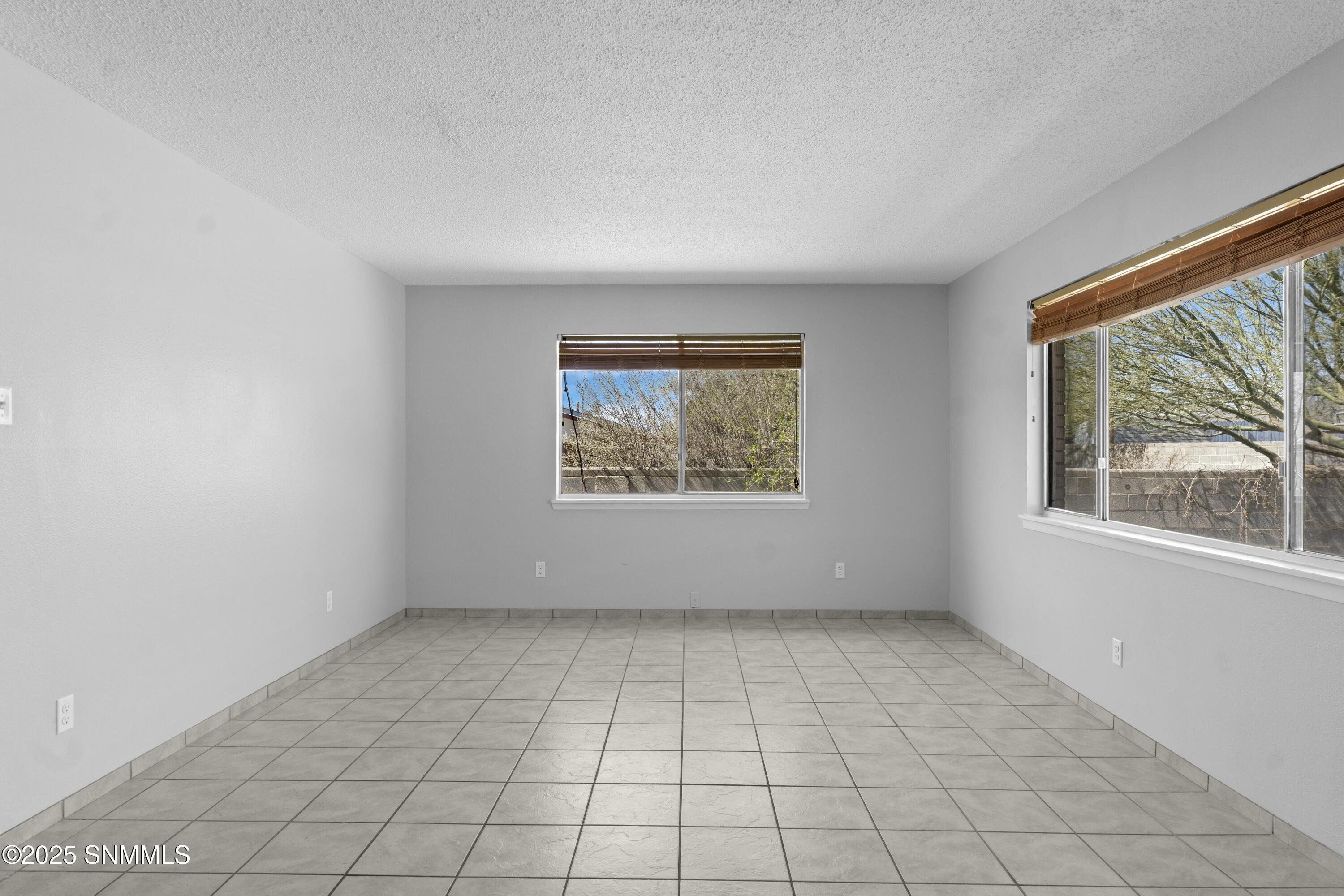1615 Mariposa Drive Property Photo 24