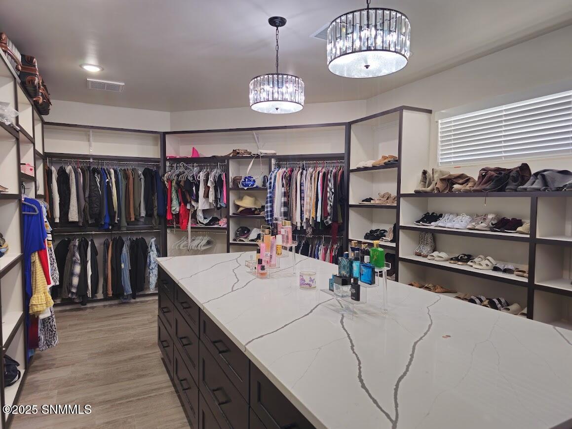 7557 Sussex Court Property Photo 15