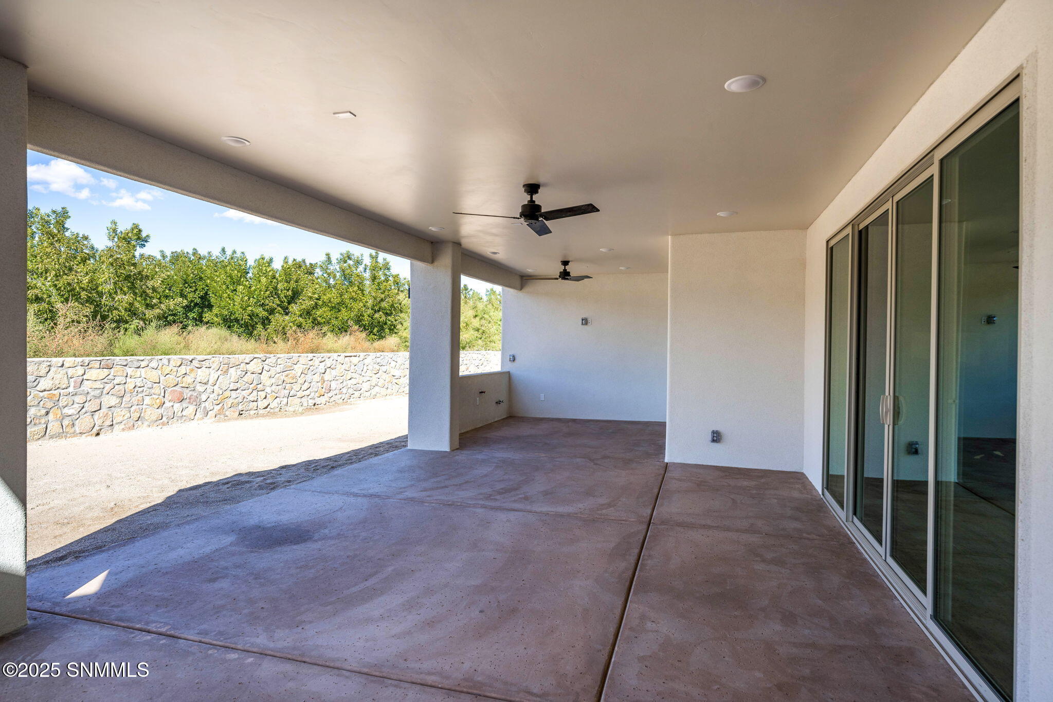 7557 Sussex Court Property Photo 23