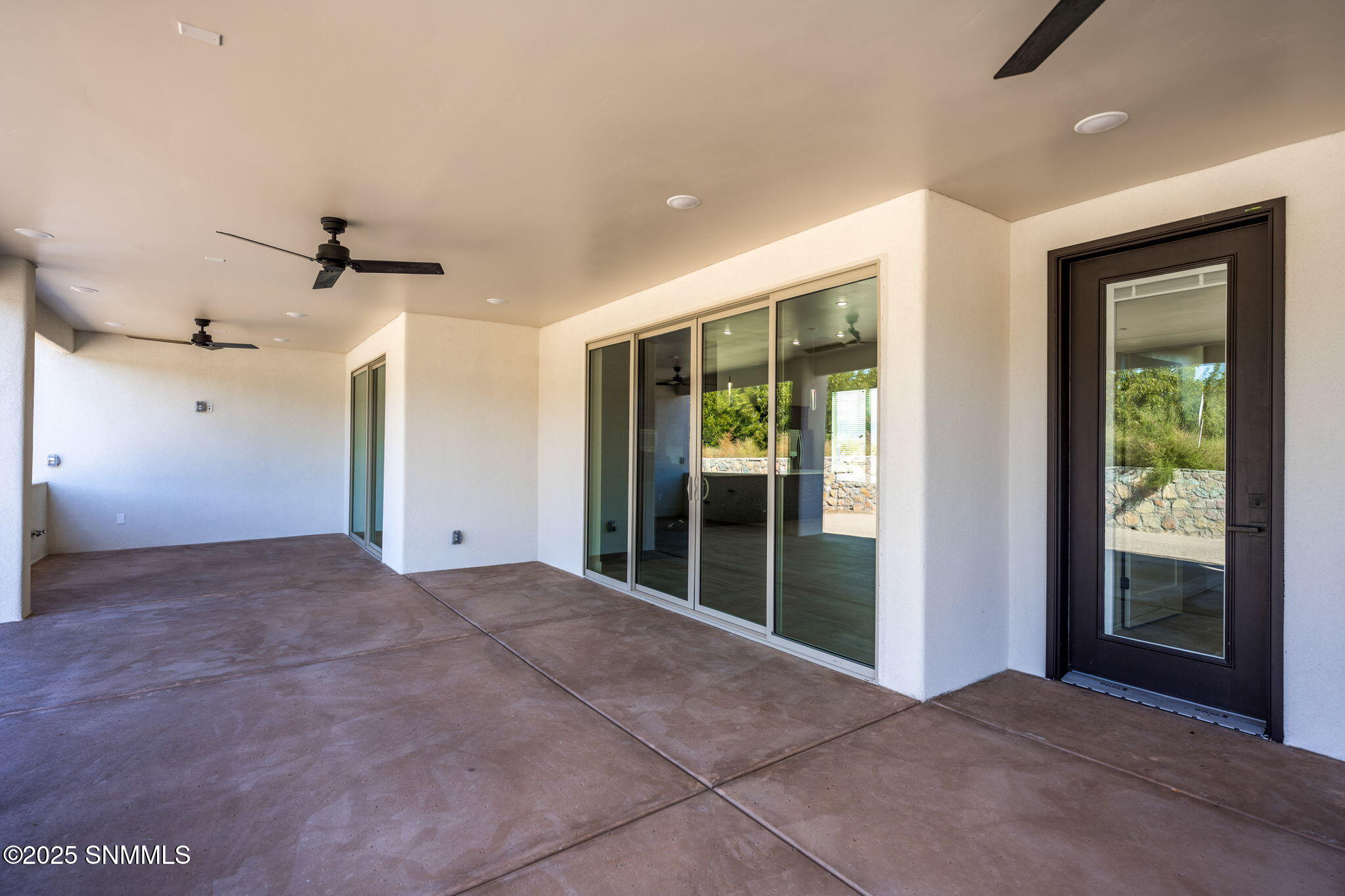 7557 Sussex Court Property Photo 24