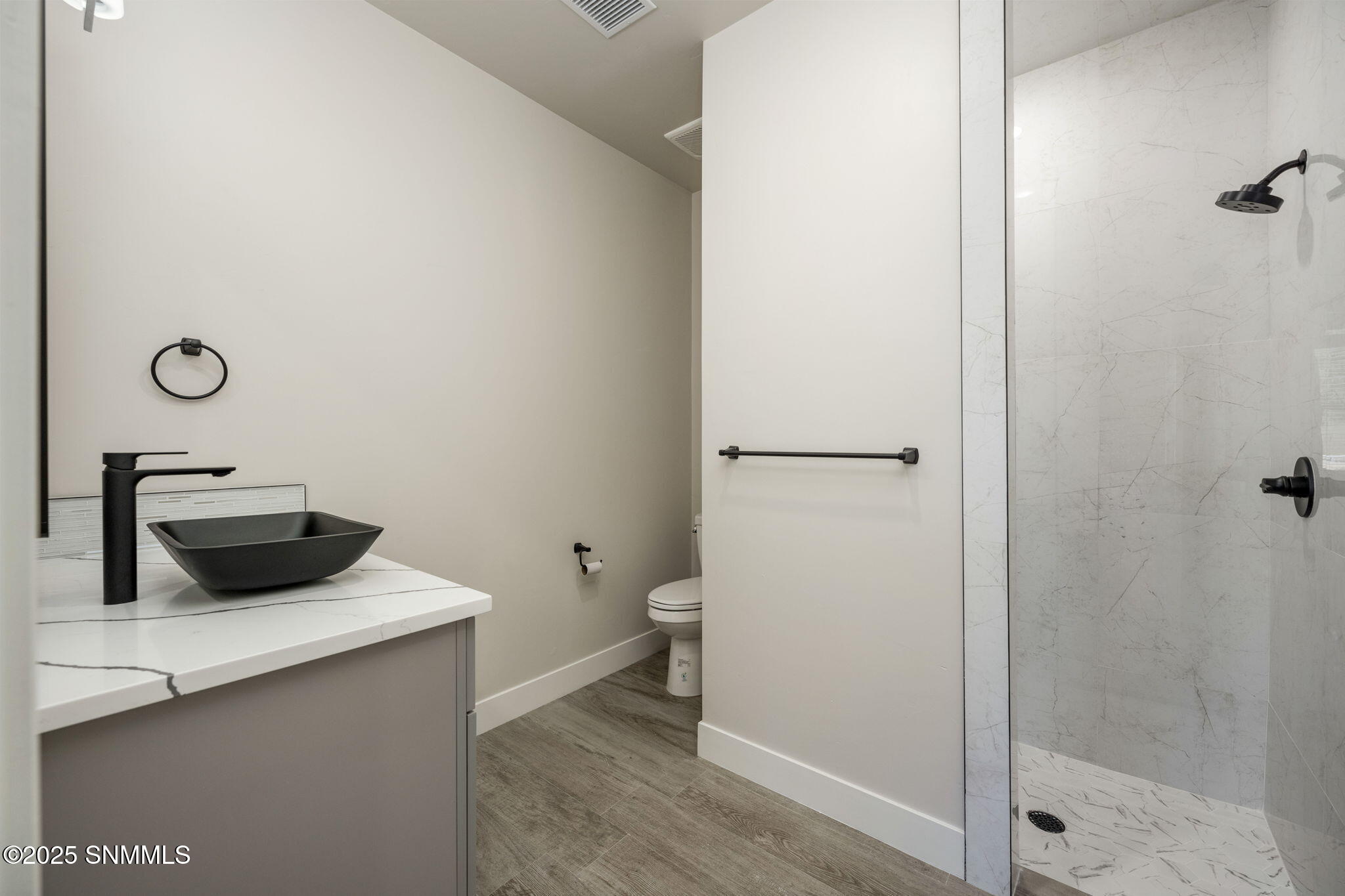 7557 Sussex Court Property Photo 37