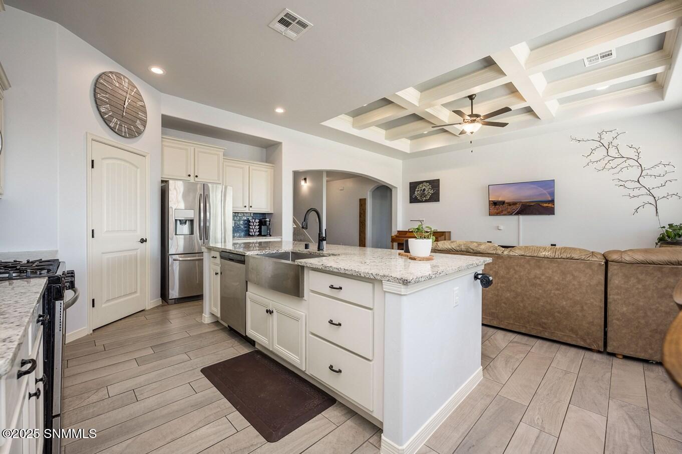 4029 Pacific Loop Property Photo 14