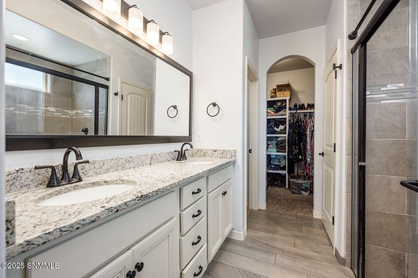 4029 Pacific Loop Property Photo 18