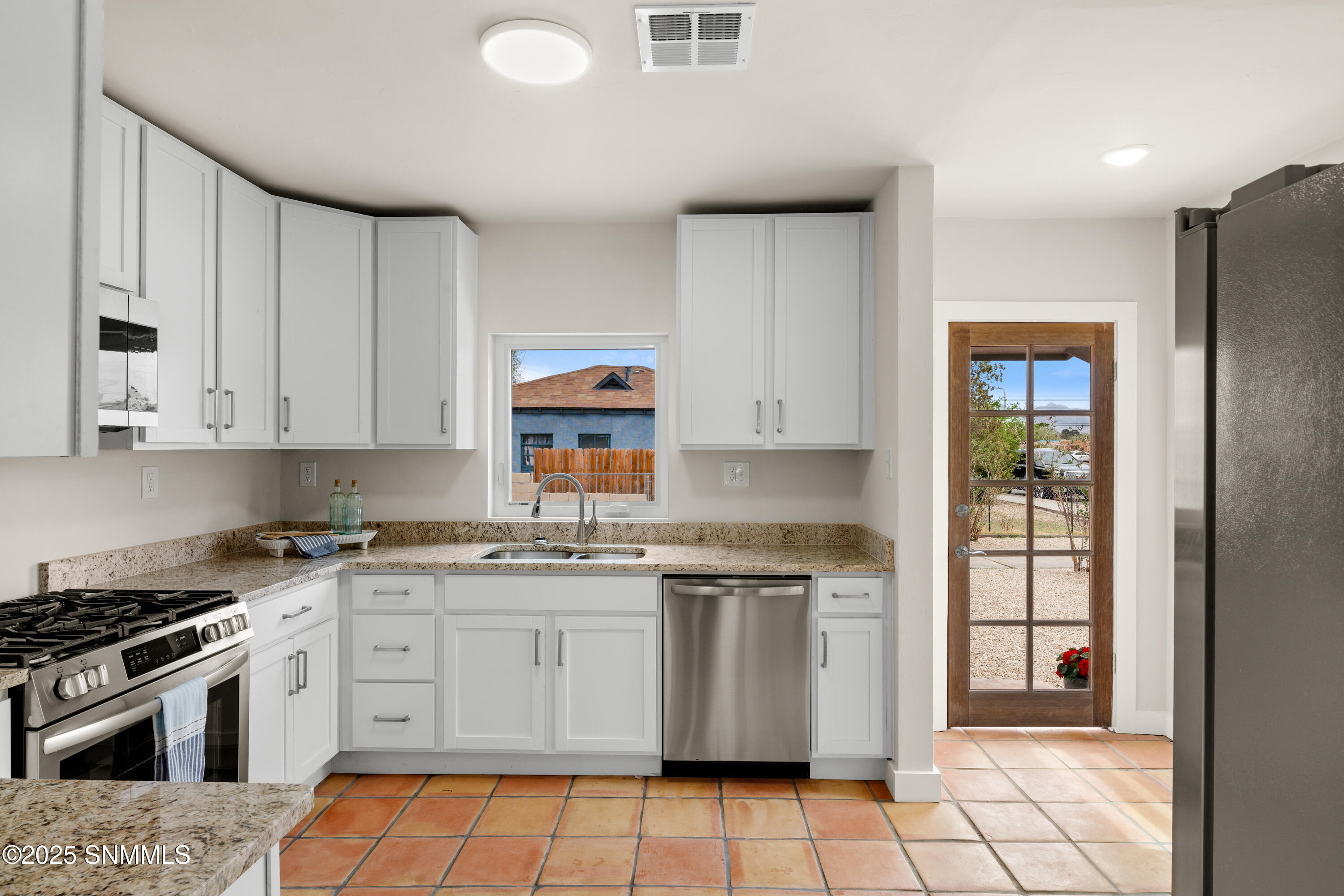 318 Linda Vista Road Property Photo 2