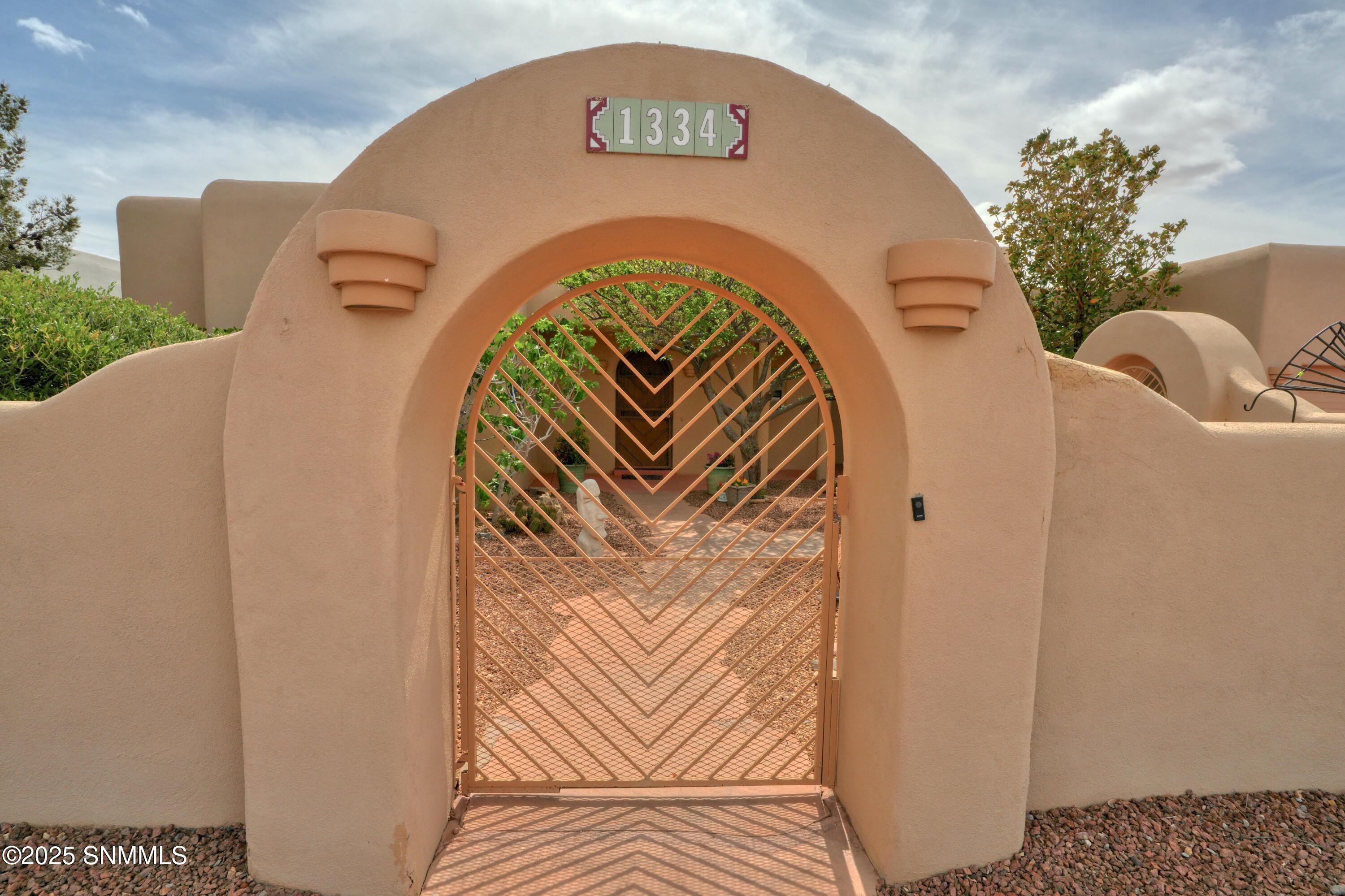 1334 Vista Del Cerro Property Photo 2