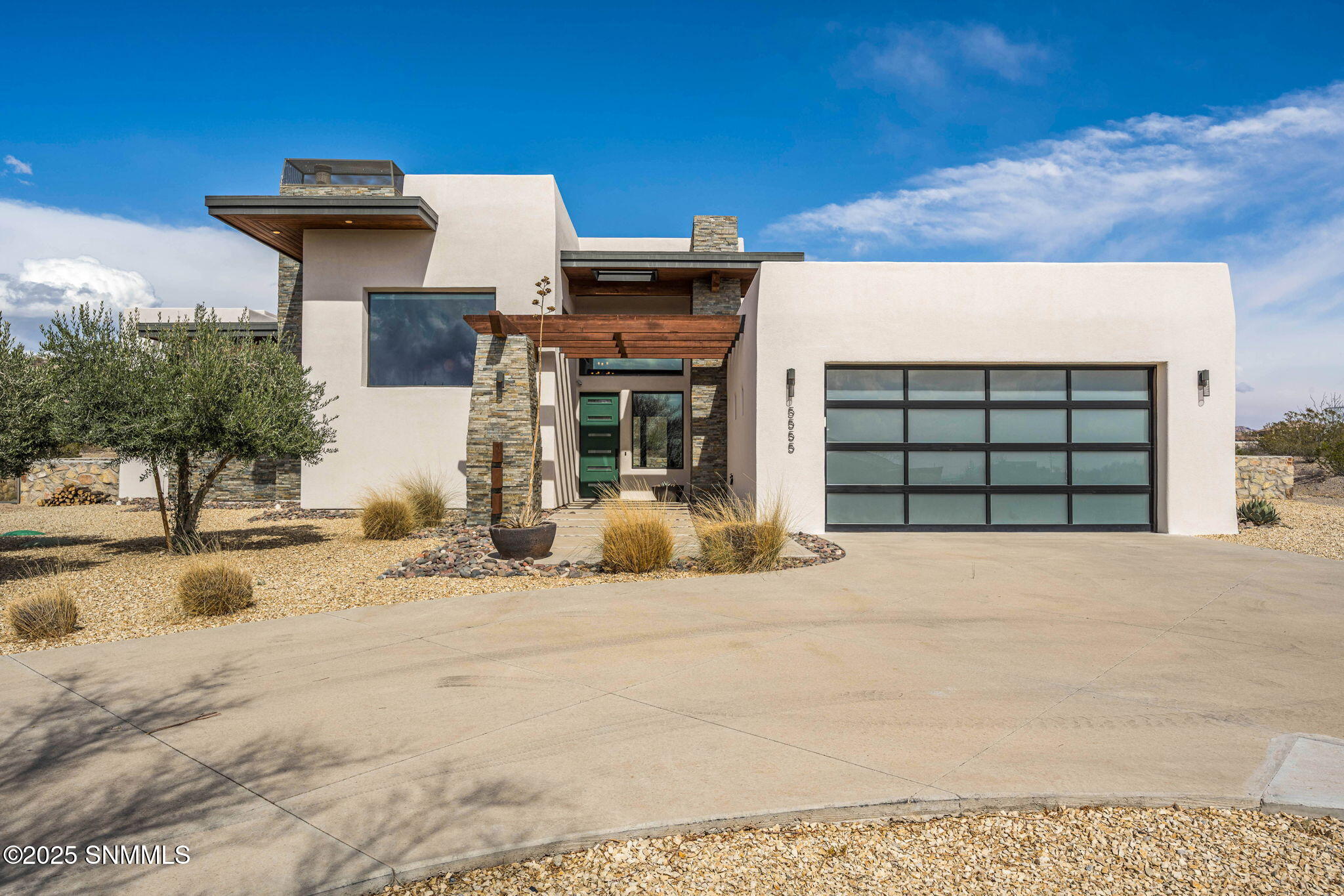 5555 Via Segura Property Photo 2