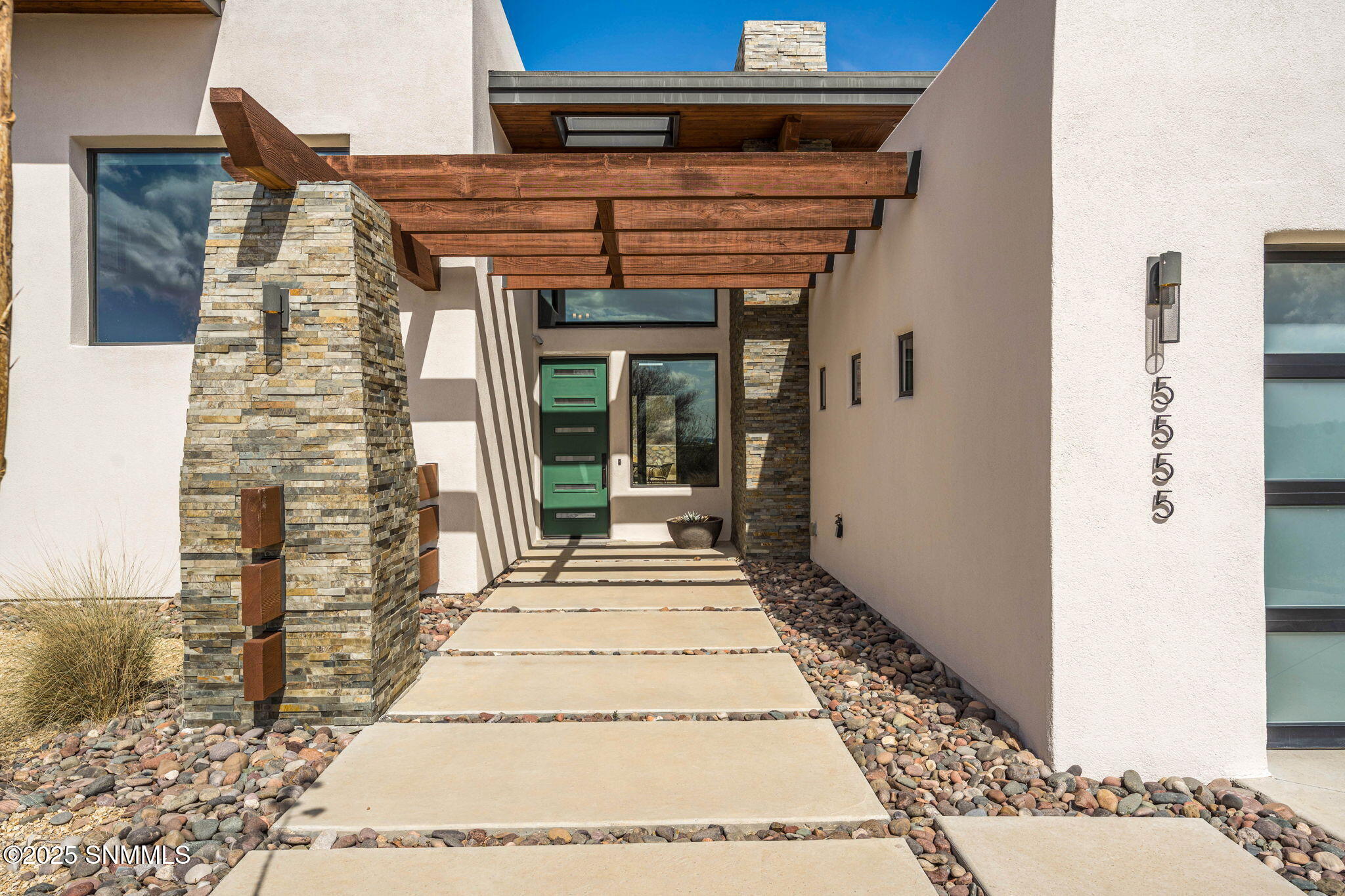 5555 Via Segura Property Photo 3