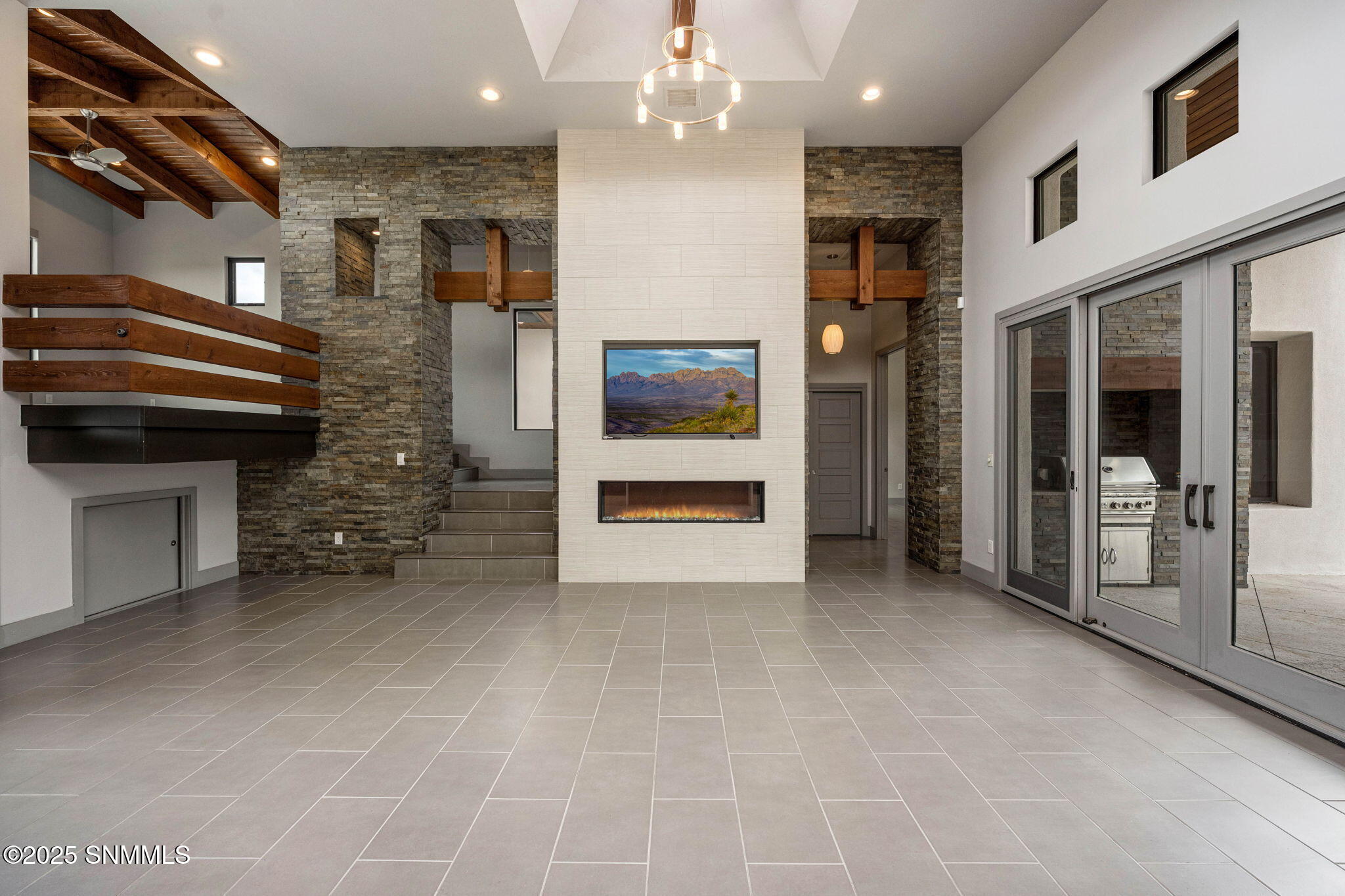 5555 Via Segura Property Photo 11