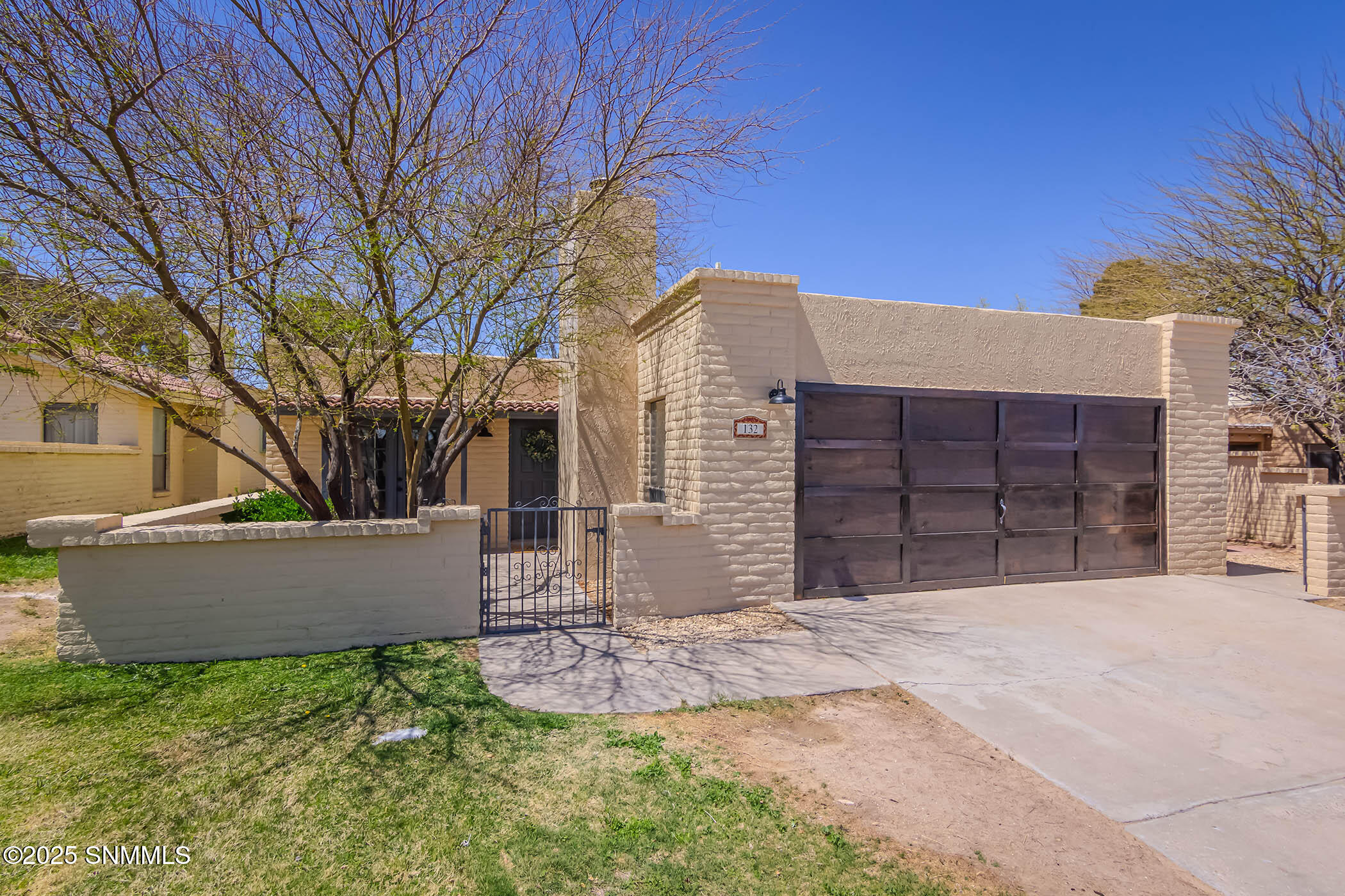 132 N Trevino Road Property Photo 3