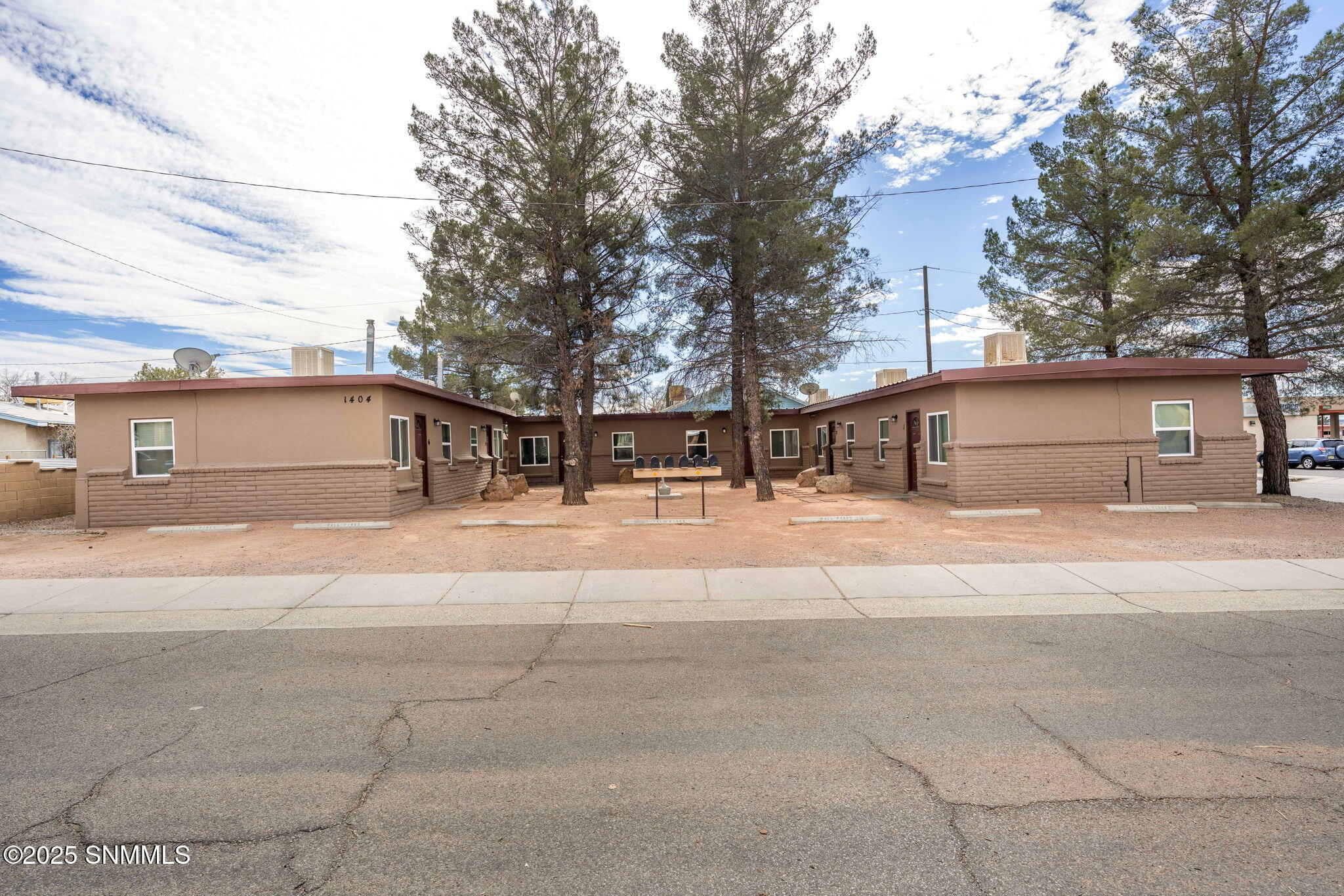 1404 Montana Avenue 1-6 Property Photo
