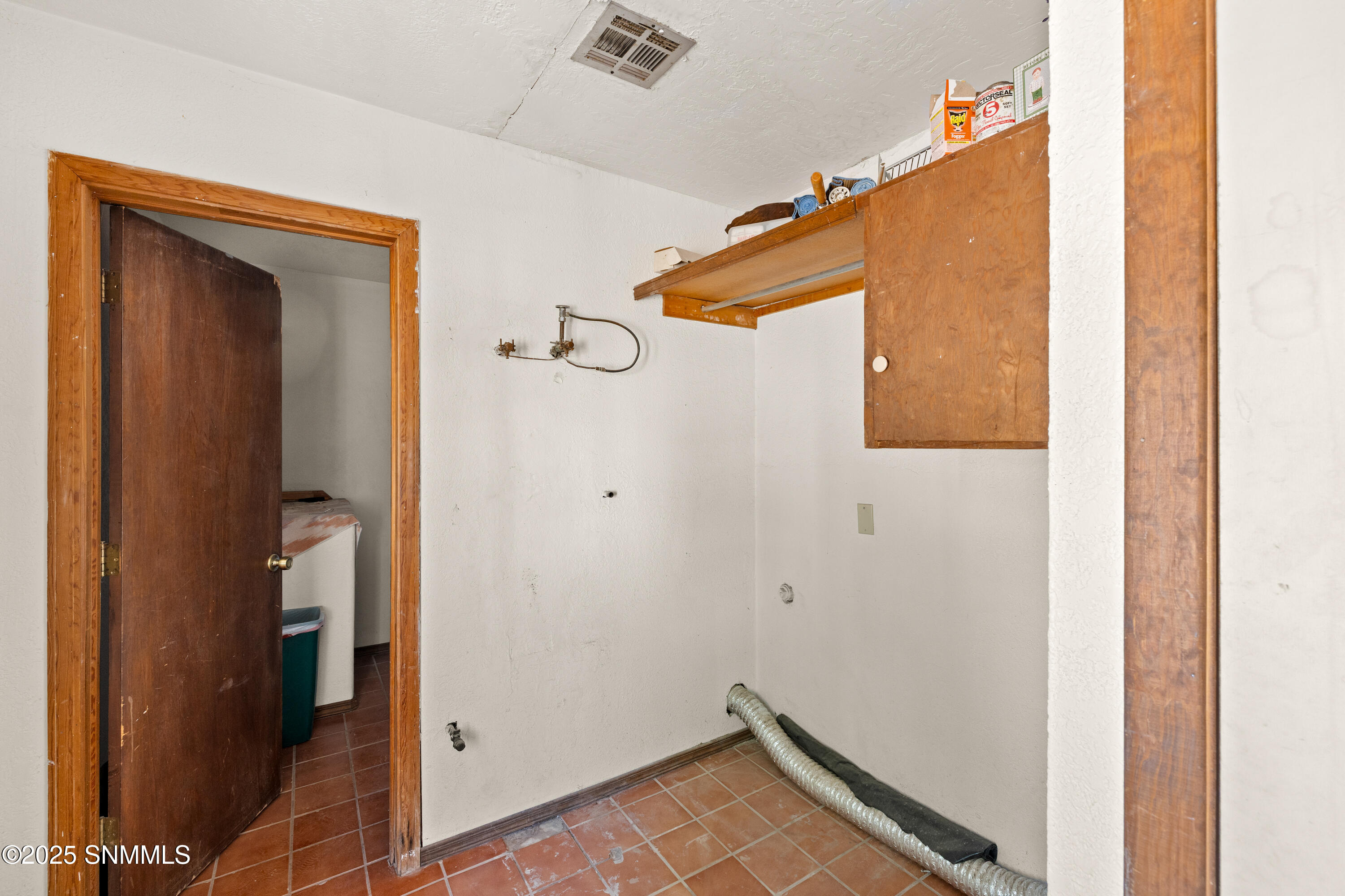 4381 Libra Drive Property Photo 5