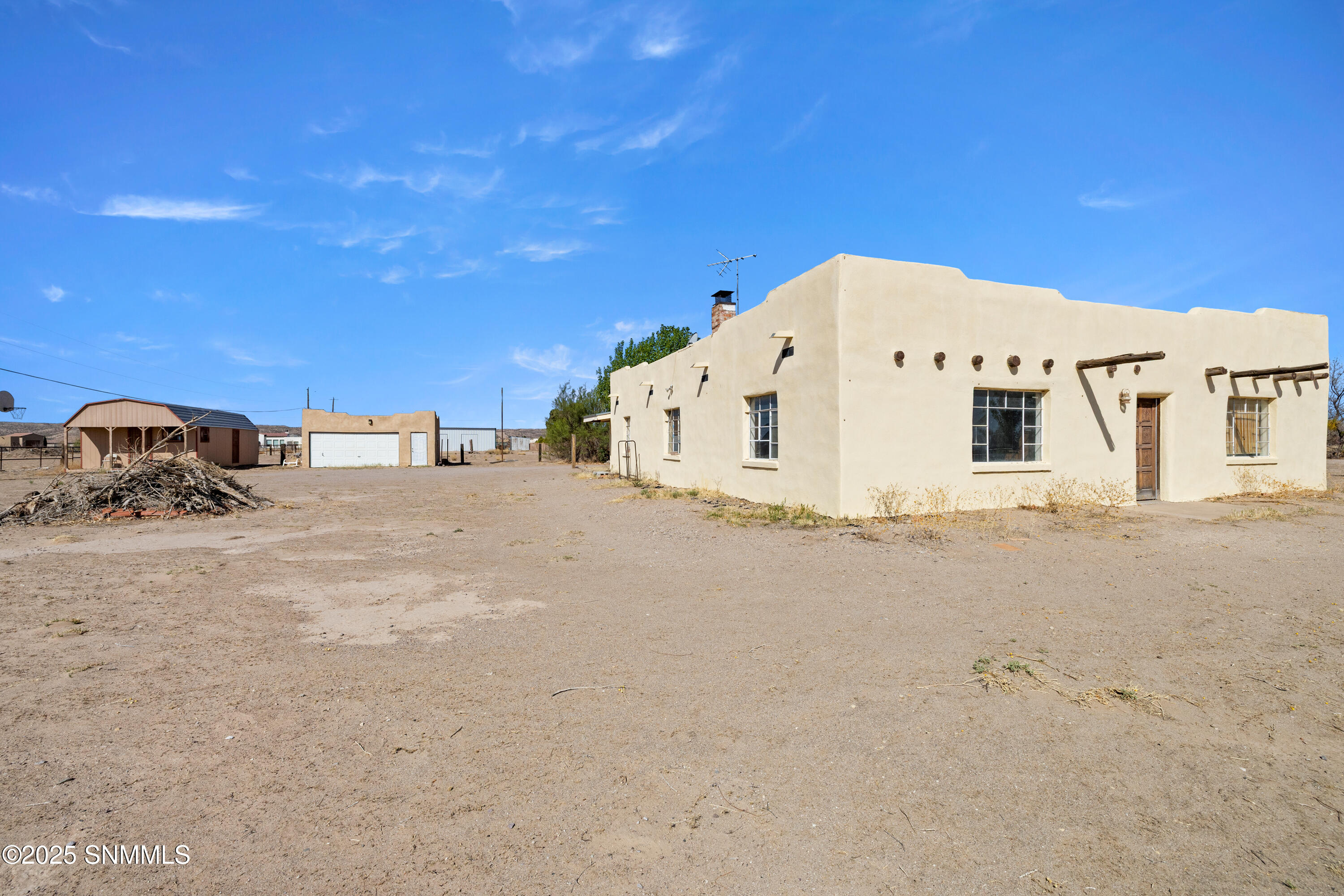4381 Libra Drive Property Photo 30