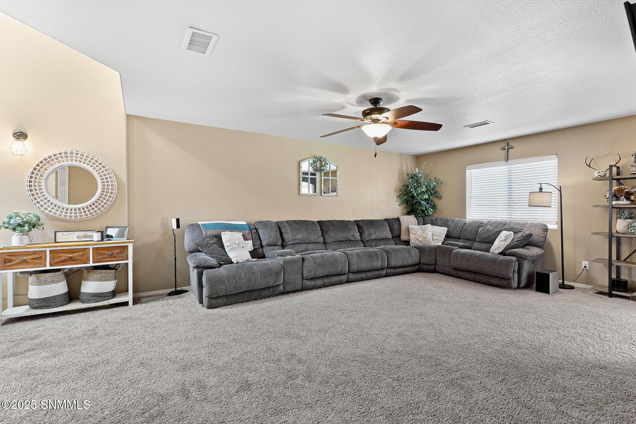 5115 Kensington Way Property Photo 7