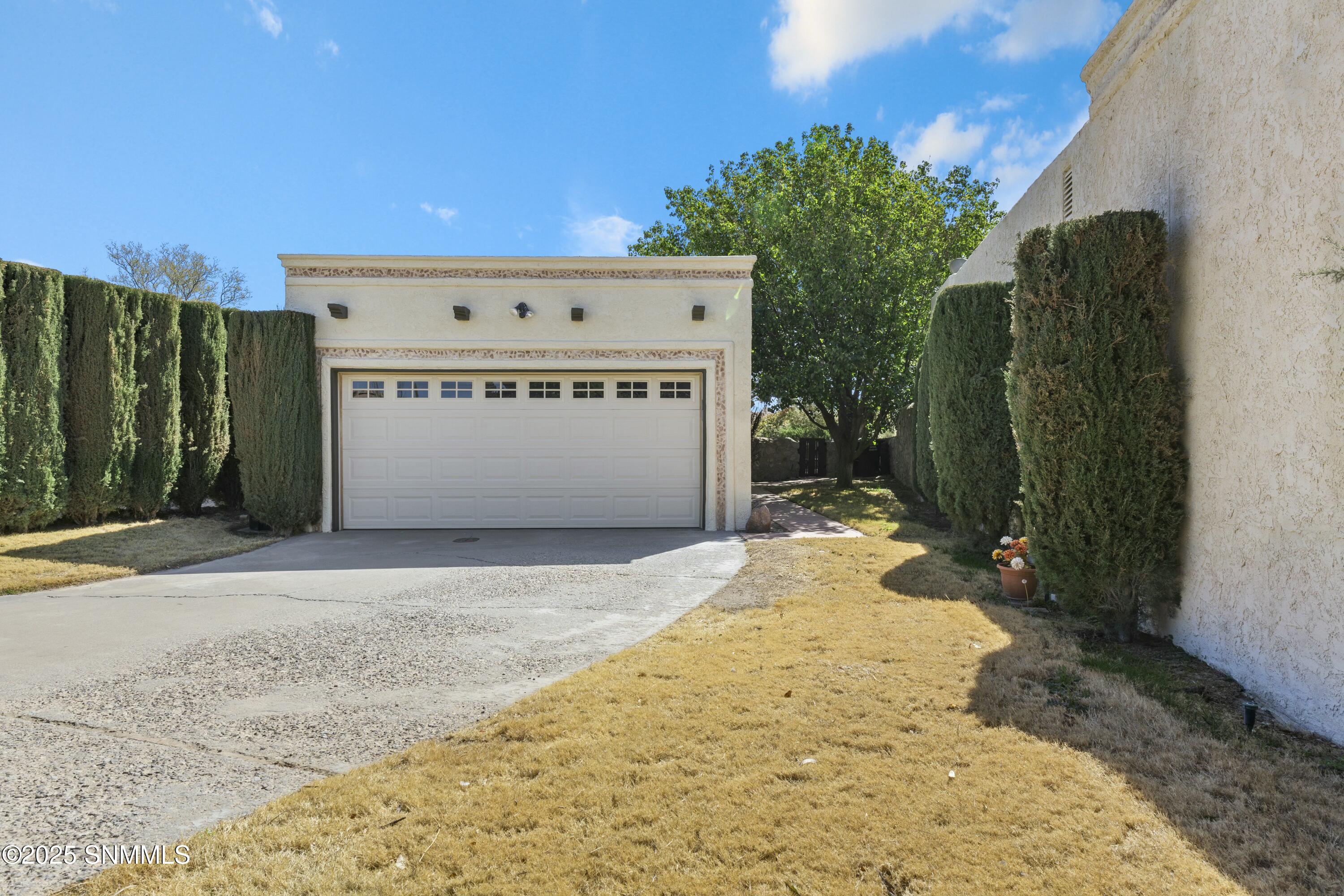 6130 Aswan Court Property Photo