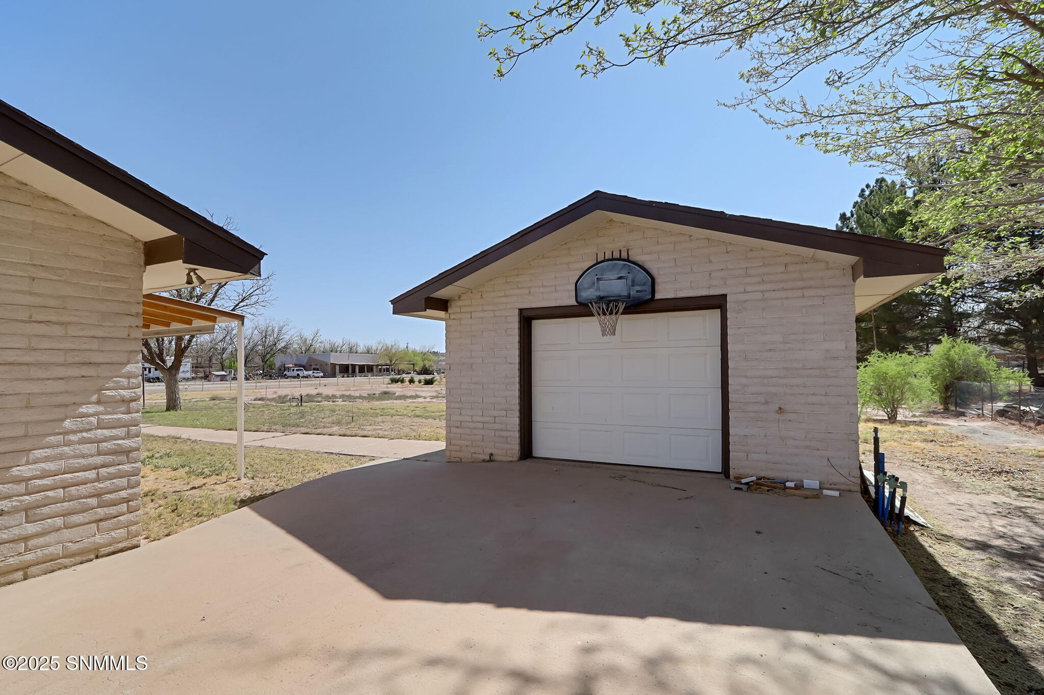 1734 S Fairacres Road Property Photo 48