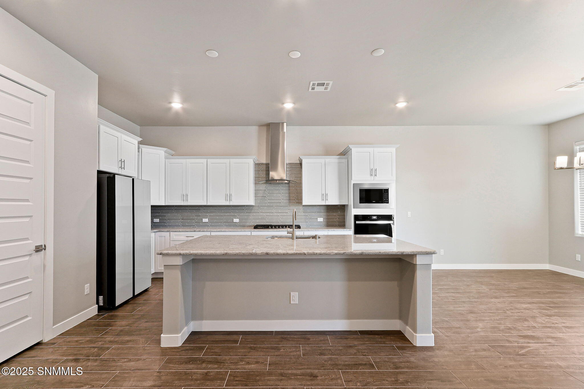 3852 Jericho Street Property Photo 6