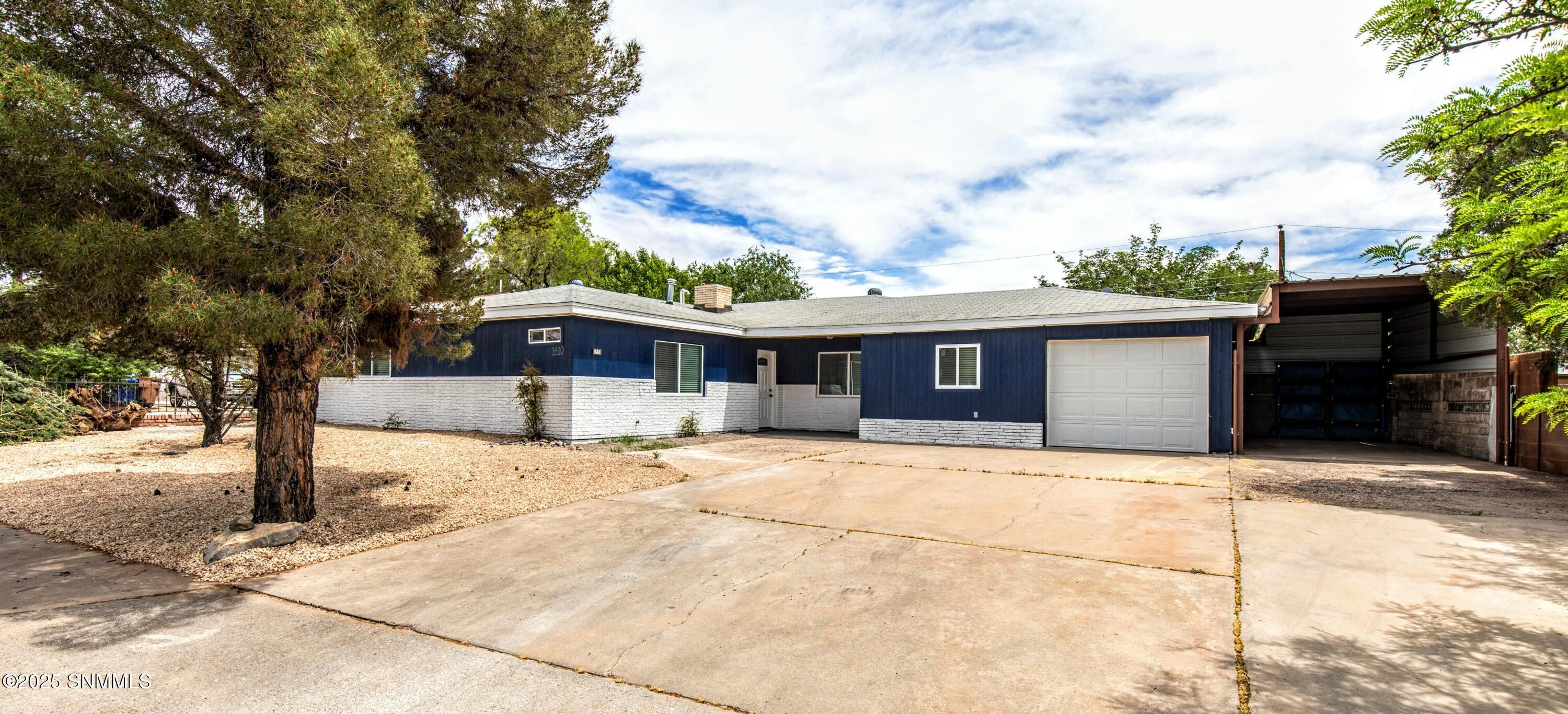 1610 Country Club Circle Property Photo