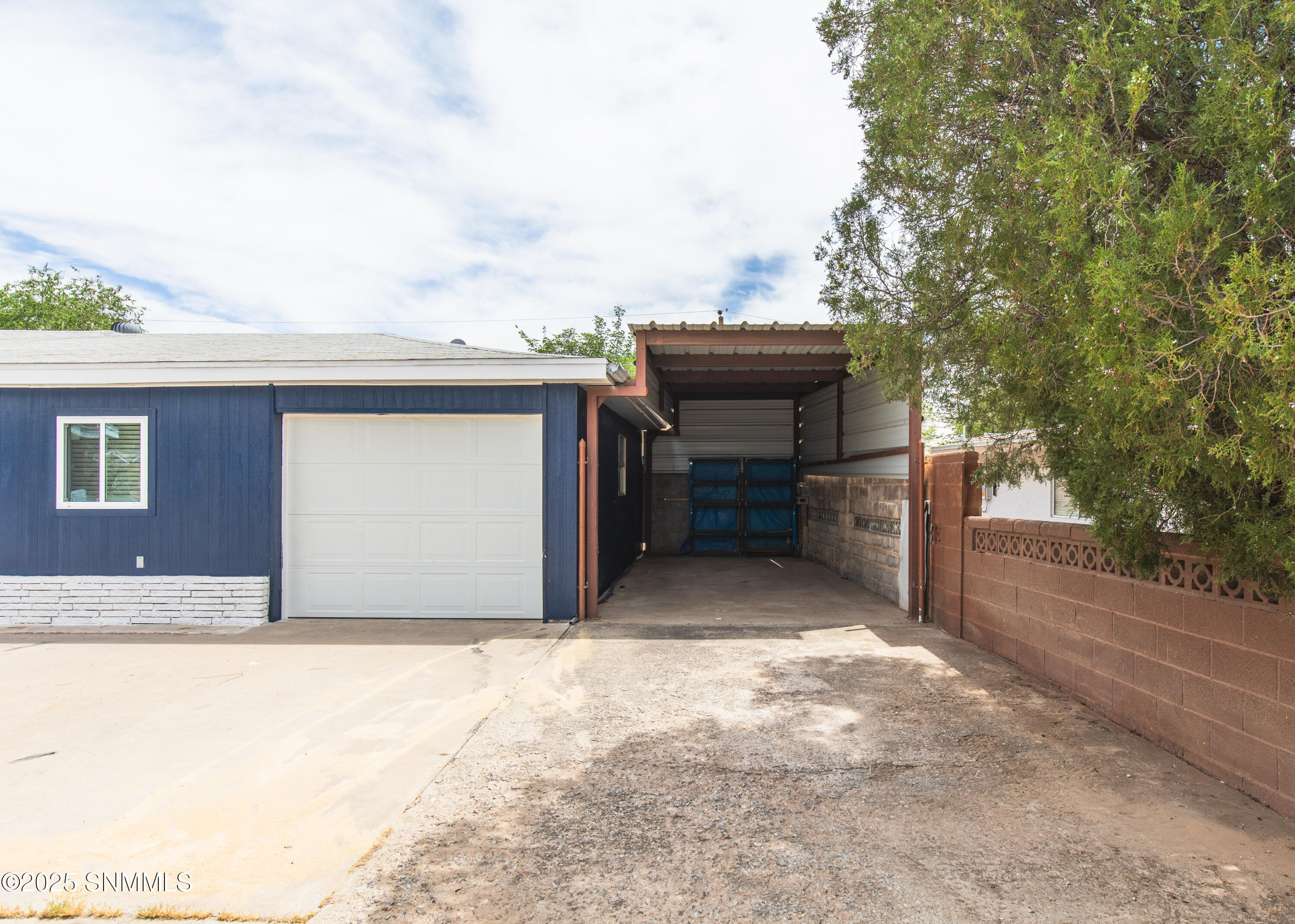 1610 Country Club Circle Property Photo 3