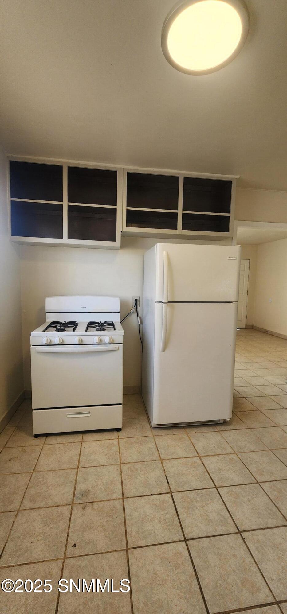 1206 W Hall Avenue Property Photo 8