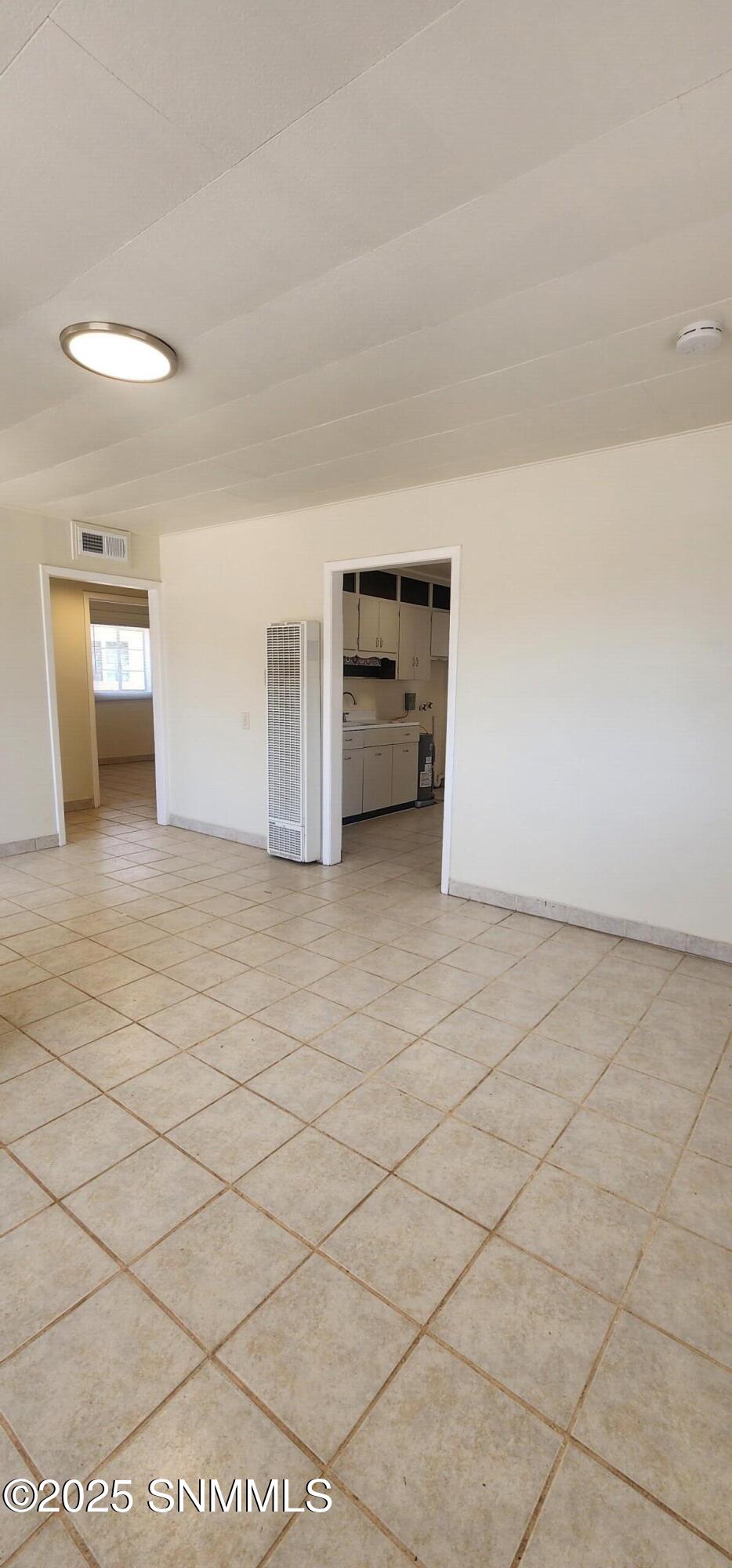 1206 W Hall Avenue Property Photo 16