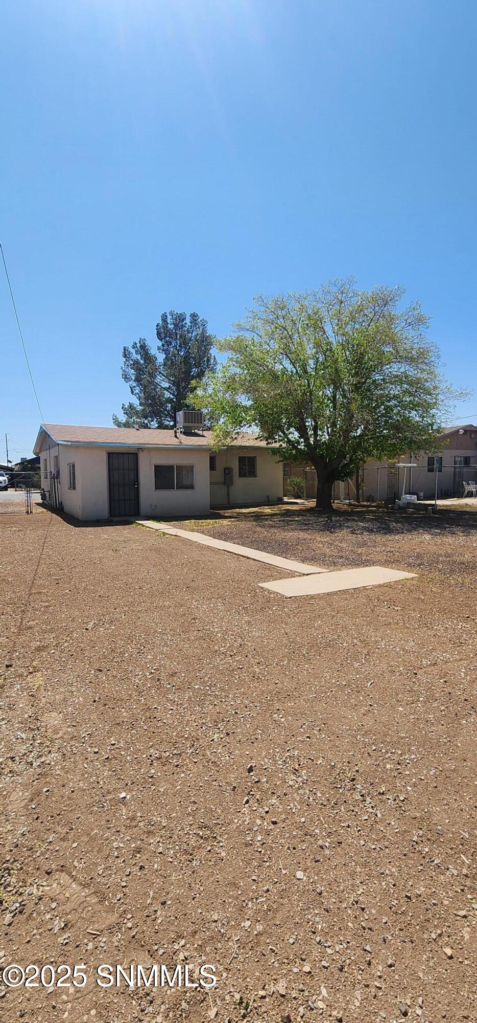 1206 W Hall Avenue Property Photo 25