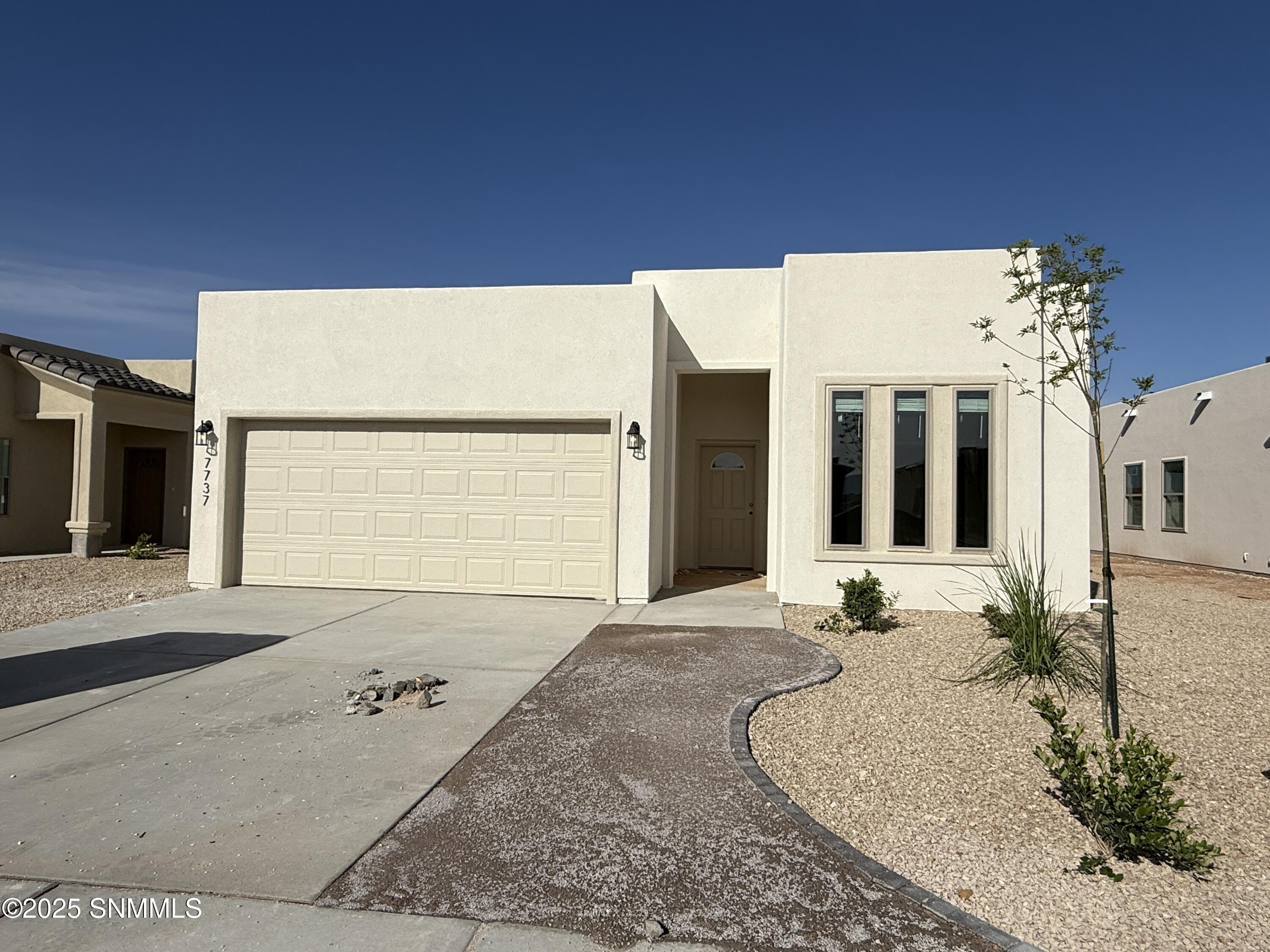 7737 San Eduardo Street Property Photo