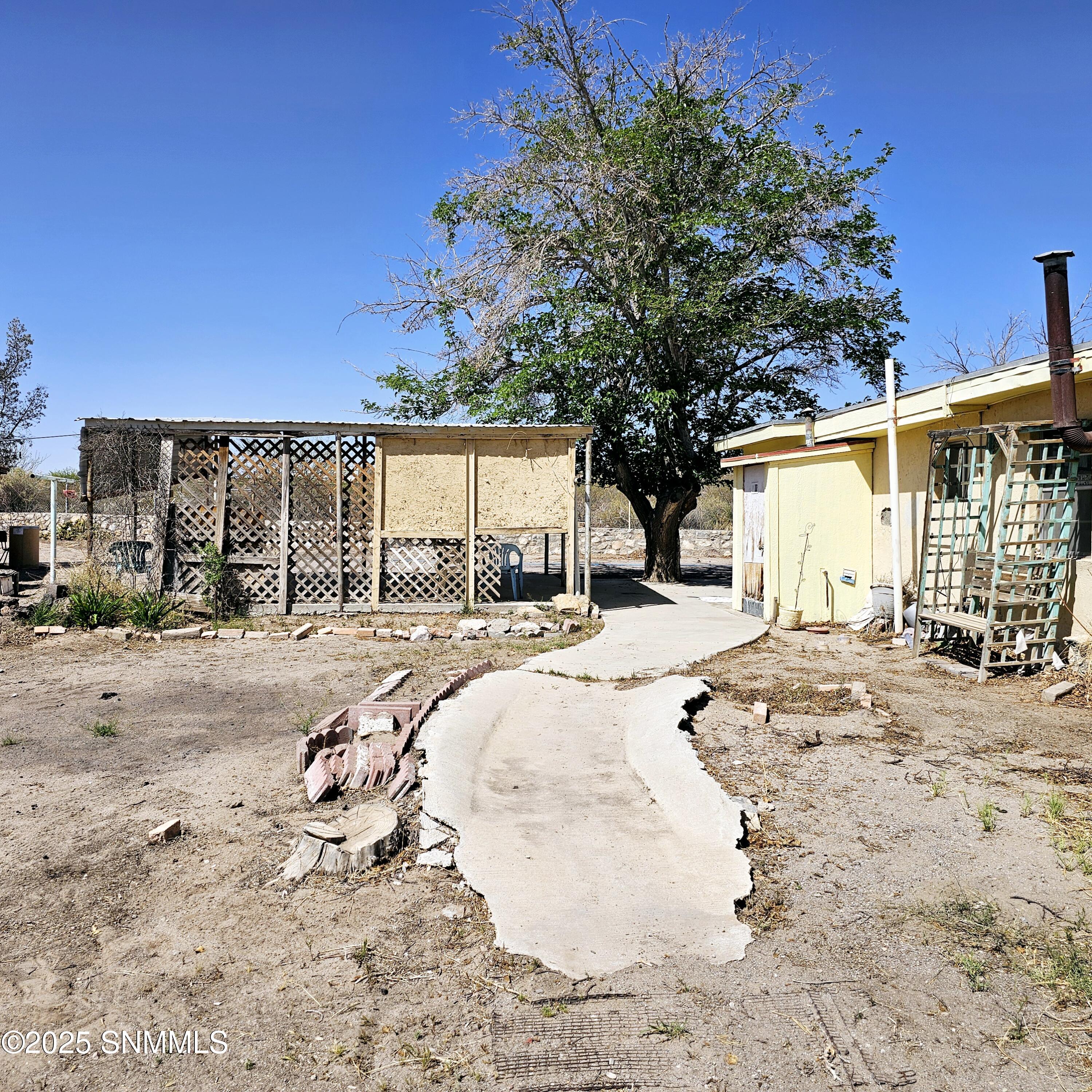 925 Monte Alto Street Property Photo 32