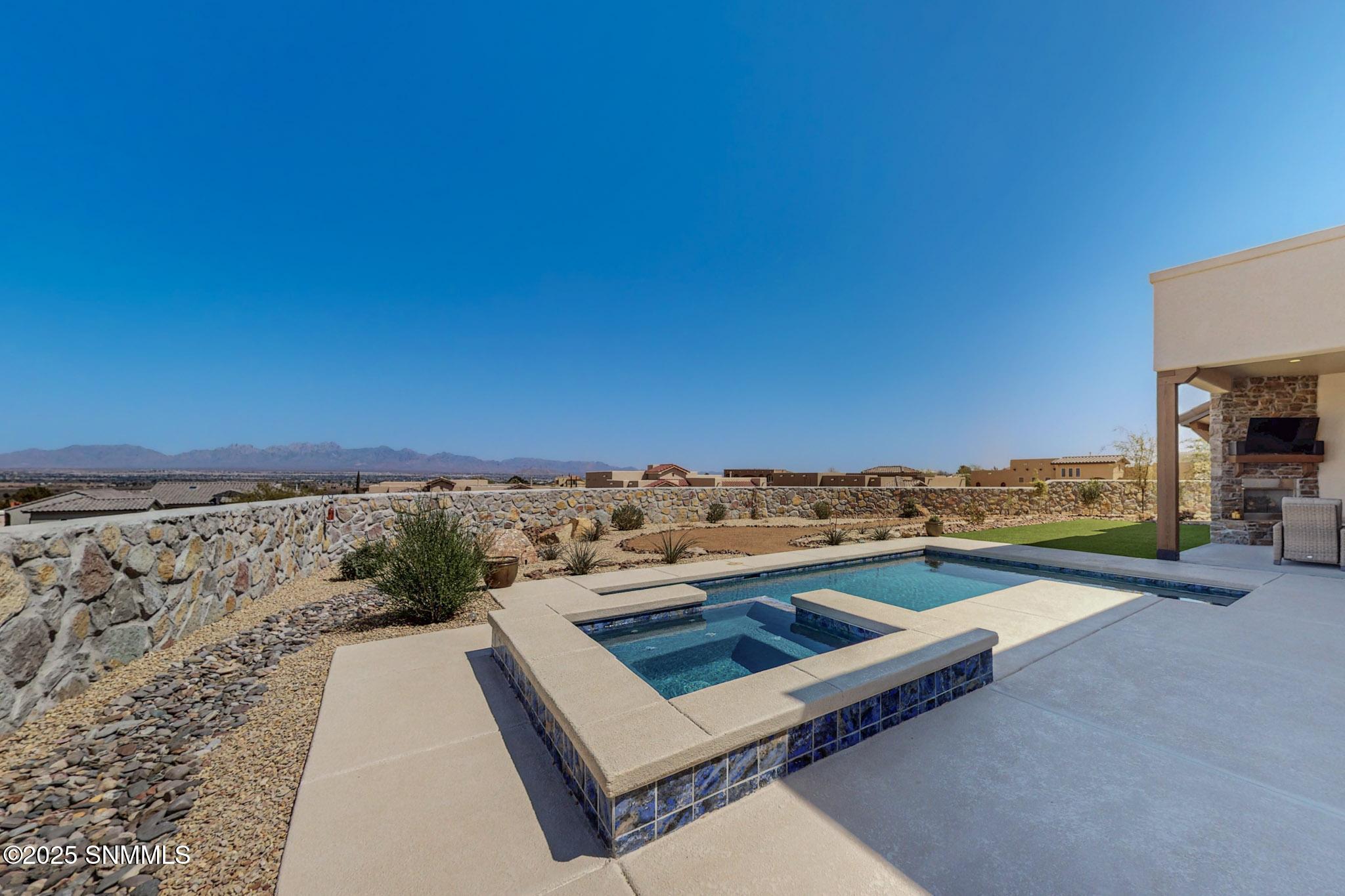 1554 Arco De Goya Property Photo 41