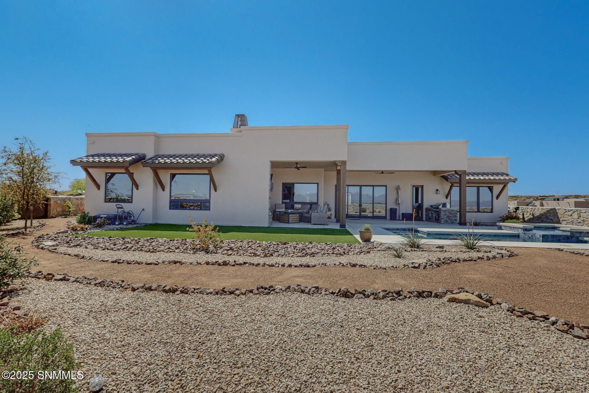 1554 Arco De Goya Property Photo 43