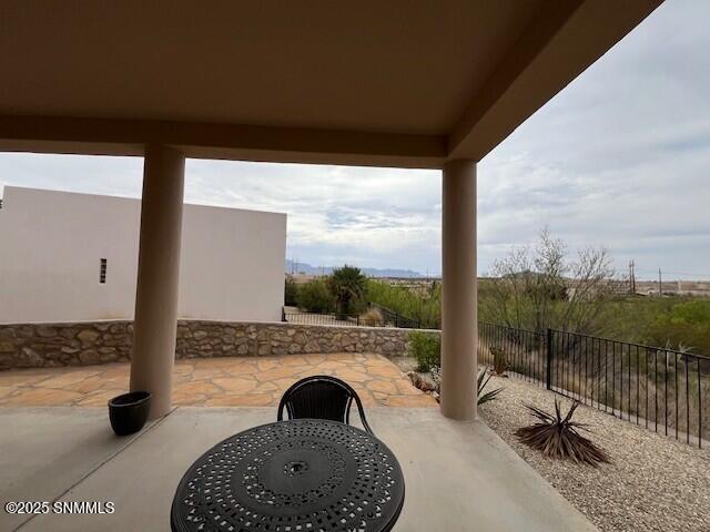 586 La Melodia Drive Property Photo 30