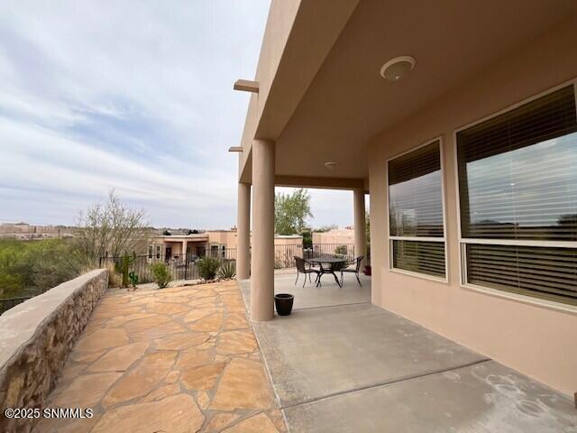 586 La Melodia Drive Property Photo 32