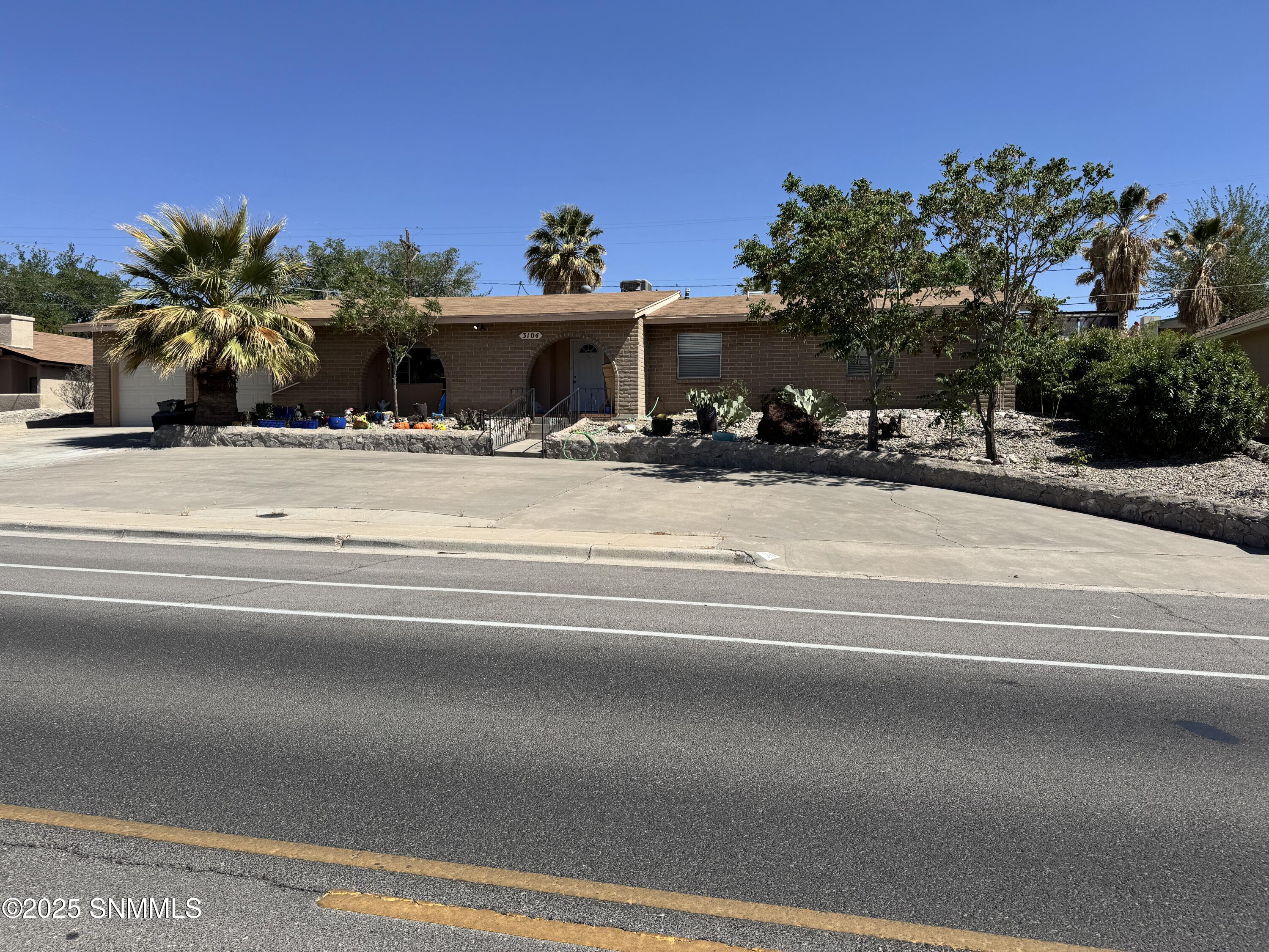 3104 Missouri Avenue Property Photo 2