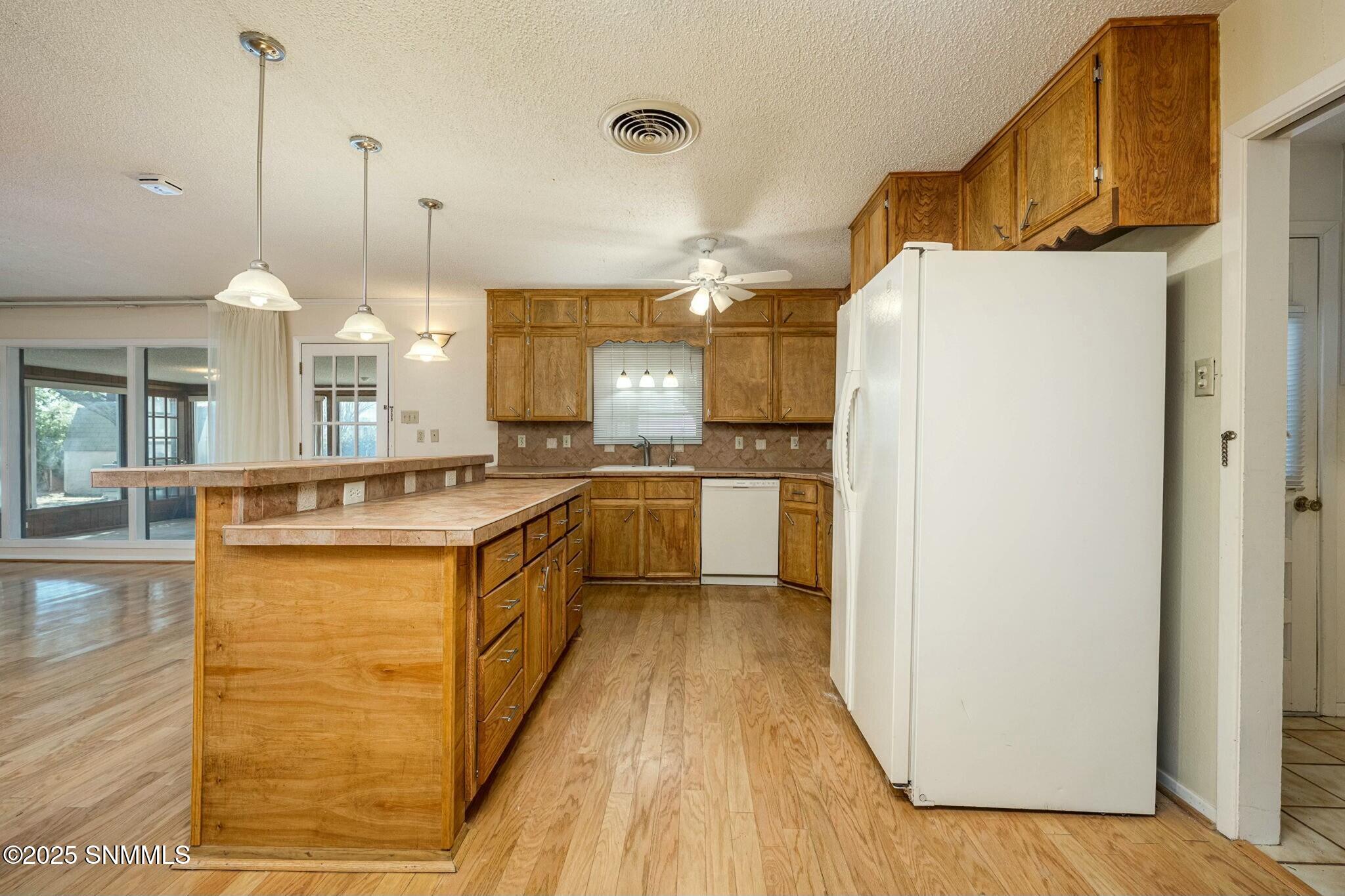 1811 Arizona Avenue Property Photo 13