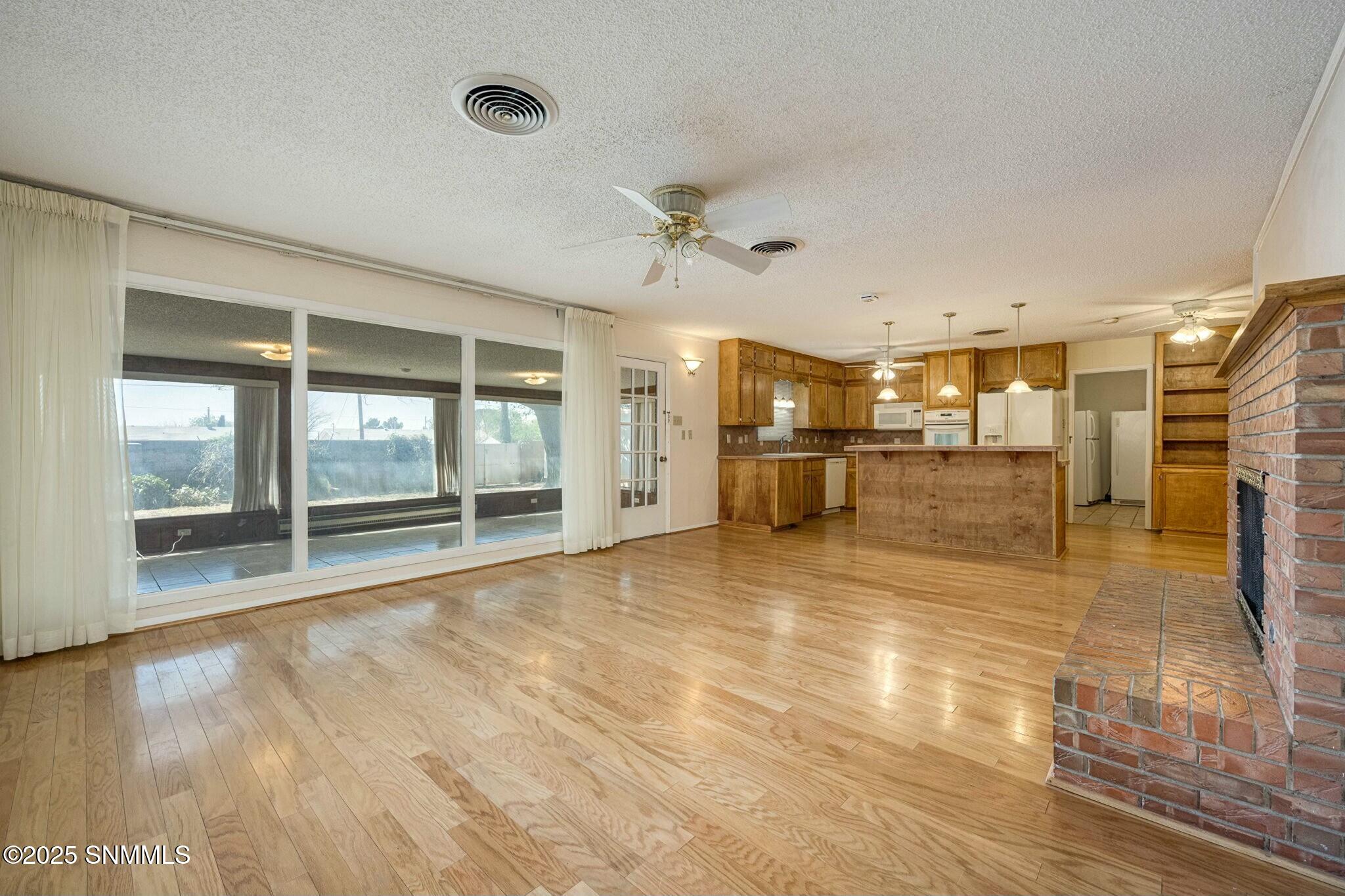 1811 Arizona Avenue Property Photo 20
