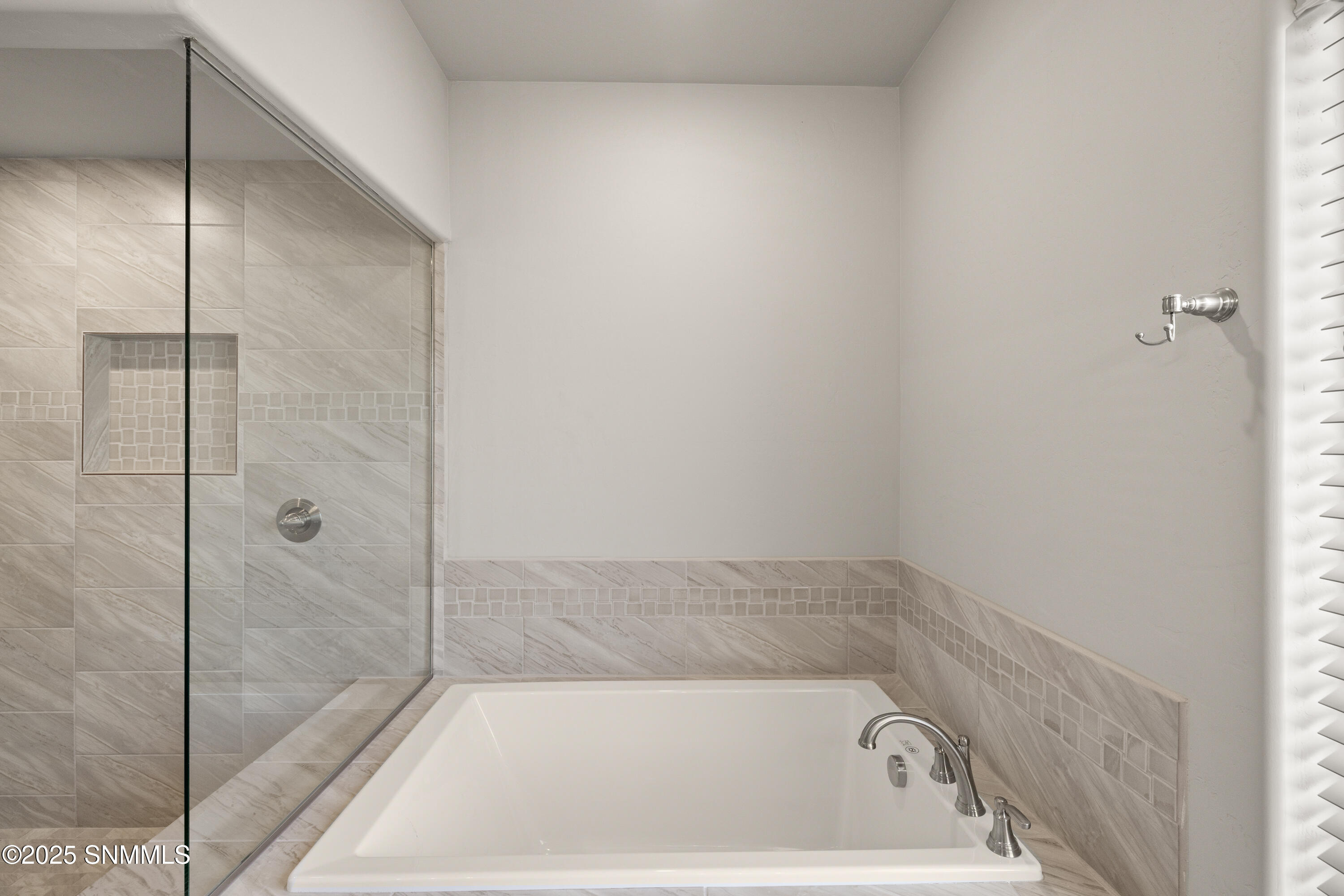 3072 Don Buck Drive Property Photo 21