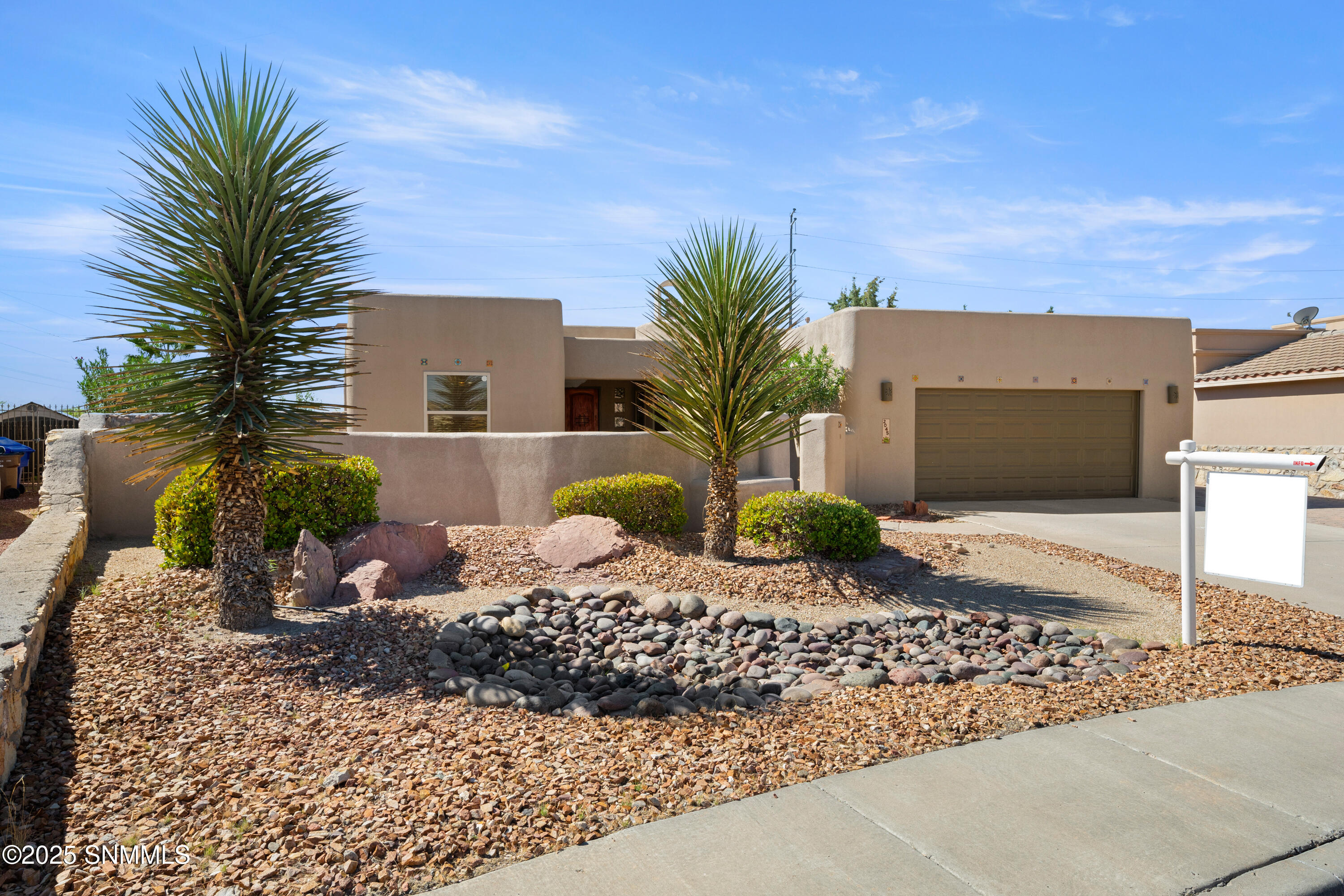 2045 Southern Star Loop Property Photo 4